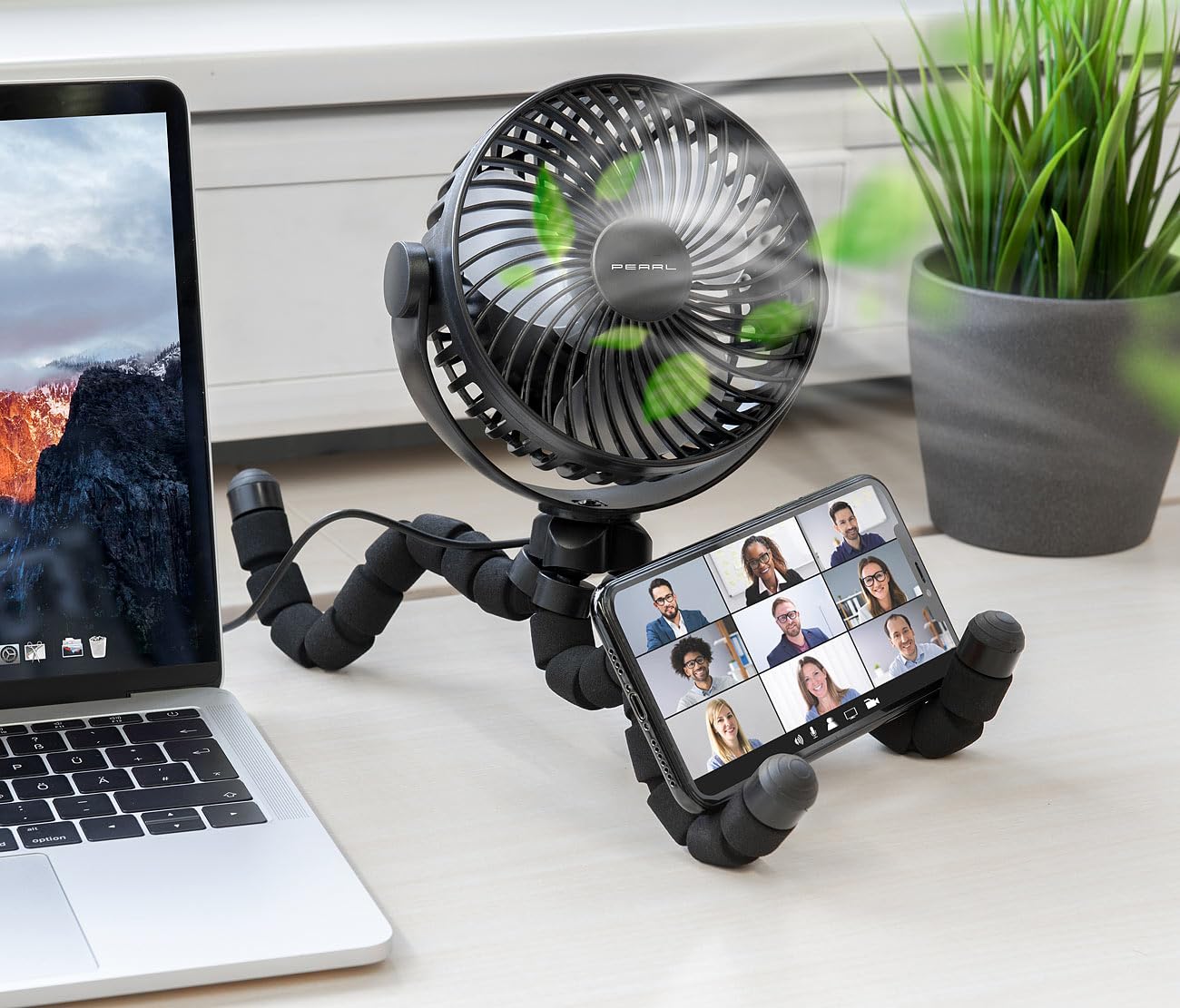 PEARL Akku Ventilator: 360°-Akku-Handventilator mit flexiblem Stativ, 3 Geschwindigkeiten (Hand-Ventilator, 3-Bein-Stativ, Mini)
