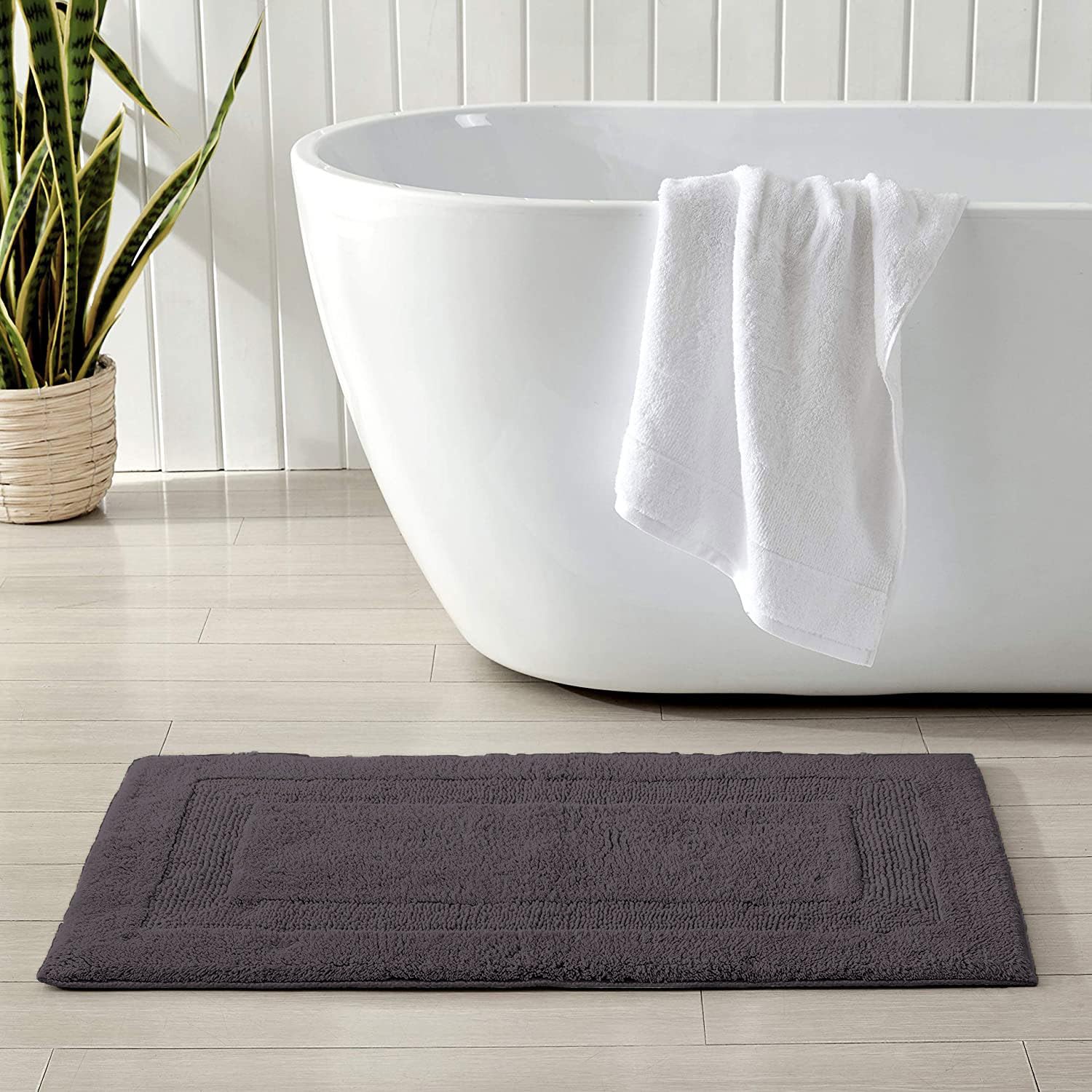 Luxe Home Doormat 1600 GSM Microfiber Super Soft Anti Slip Water Absorbent France Mats for Bathroom, Kitchen, Entrance (Silver, 40x60 cm, Piece of 1) (B08XXX8PFM) Amazon Price History, Amazon Price Tracker