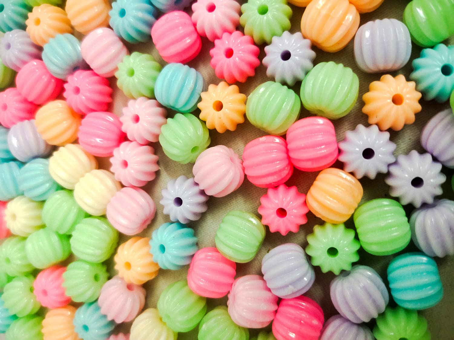 3A Featuretail Pastel Colors Plastic Beads, Spacer Beads, DIY Jewellery Craft Making for Necklase, Bracelet, Earring (10MM 200pcs, Multicolor Round)