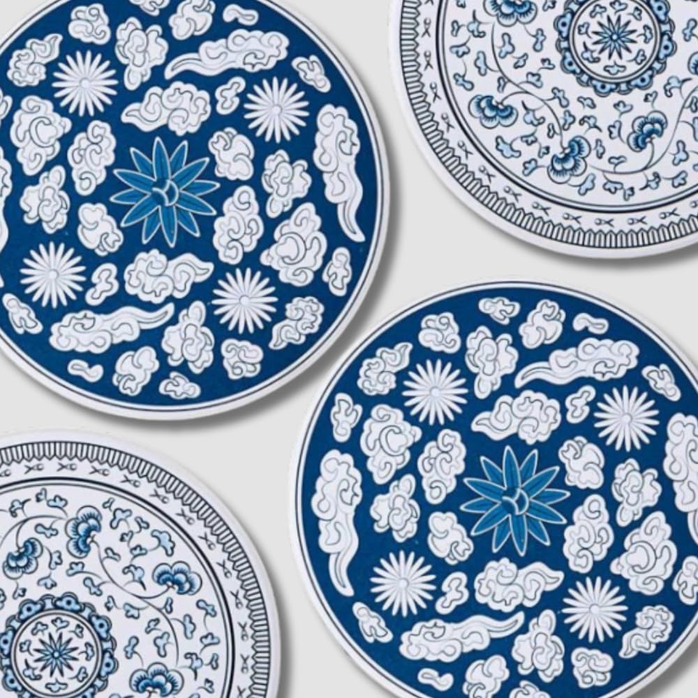 MU:DS Lot de 4 sous-verres coréens en céramique – Absorbants, antidérapants, motif vigne bleue et nuage inspiré de la poterie traditionnelle coréenne (bleu et blanc)