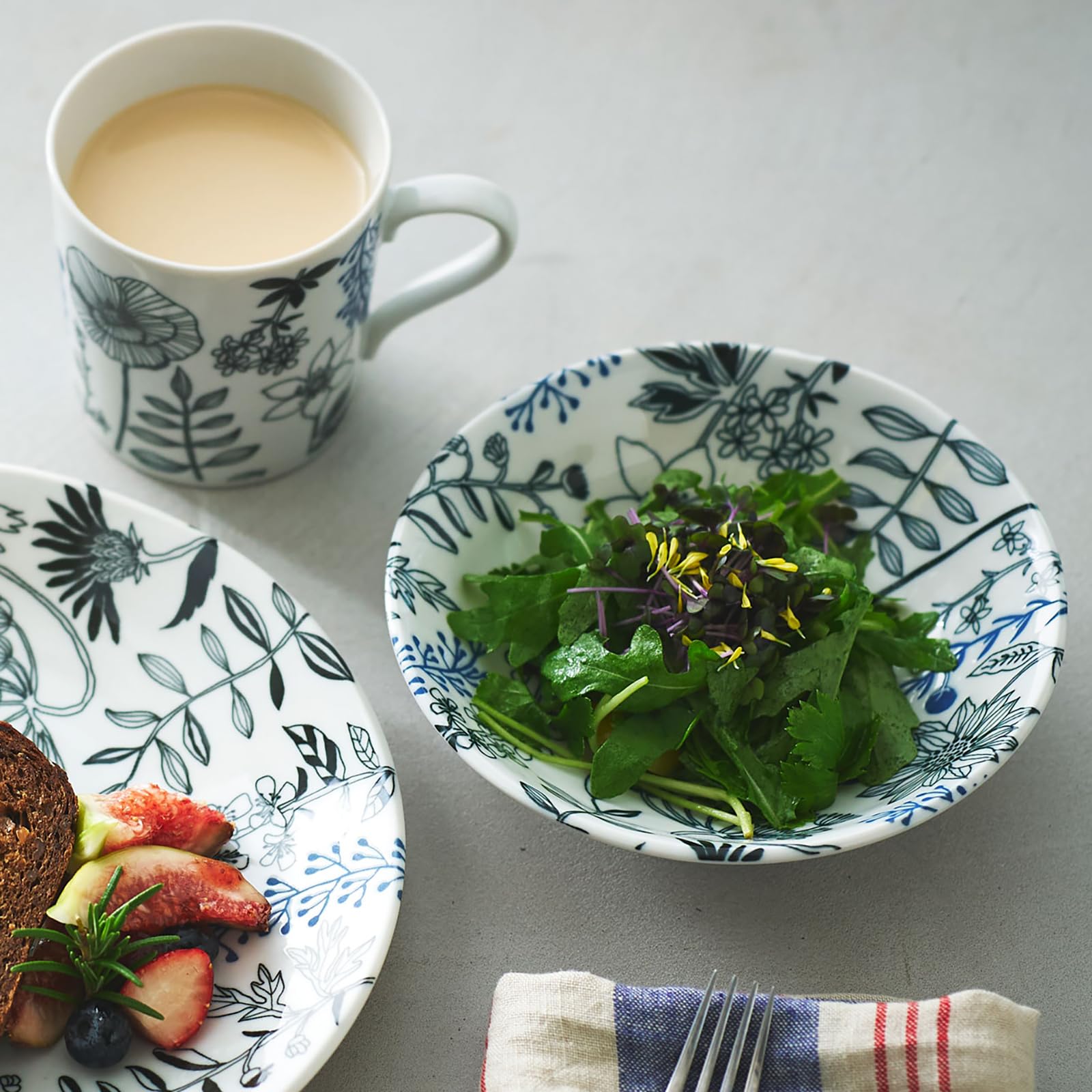 Amazon.co.jp: aito製作所 「 フラワーパターン 」 軽量 食器