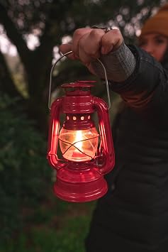 Stansport Hurricane Lantern Classic Metal Kerosene Oil Lamp with Glass Globe and Adjustable Wick Portable Emergency Lighting & Decorative Indoor/Outdoor Camping Lantern, Red