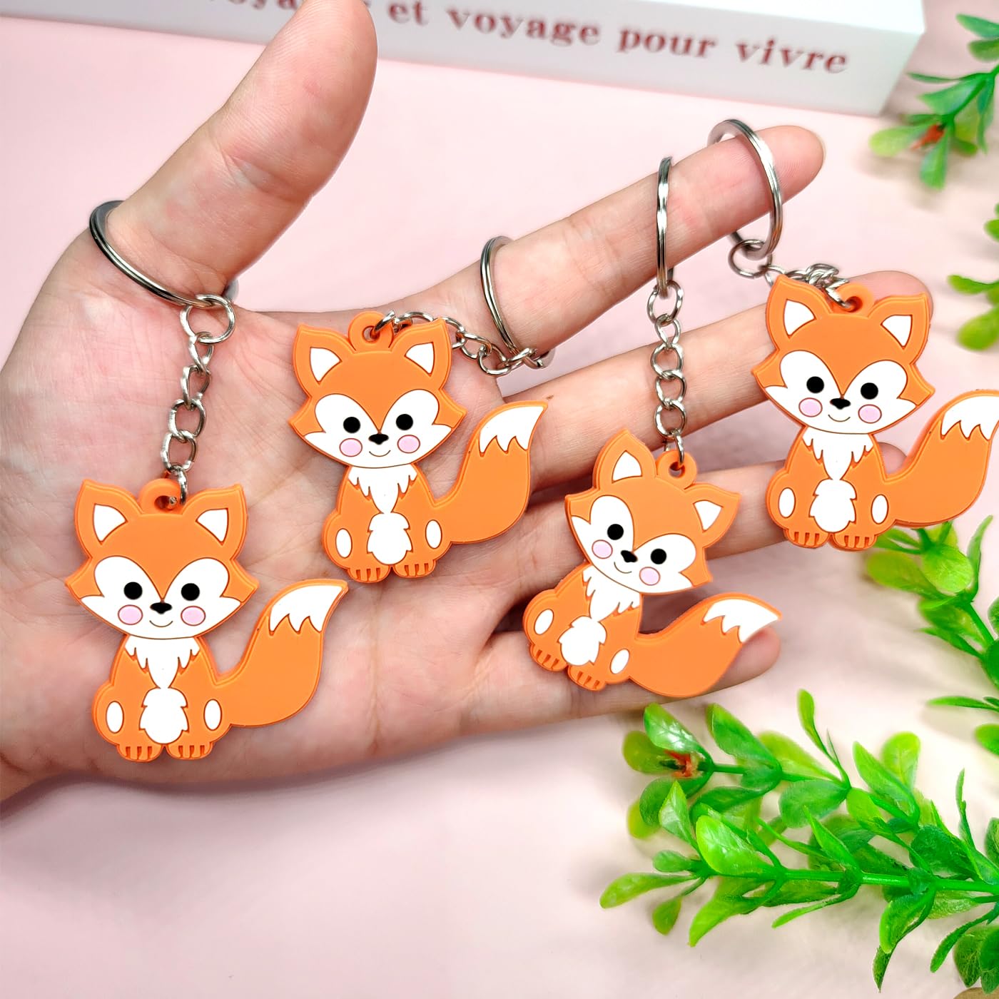 MEIYIFAN 30 Pezzi Mini Portachiavi,Portachiavi con Animali dei Cartoni Animati,Porta Chiavi Idea Bomboniera,Regali dei Bambini Premio,per Bambine Ragazze Regalo Festa Compleanno Bomboniere