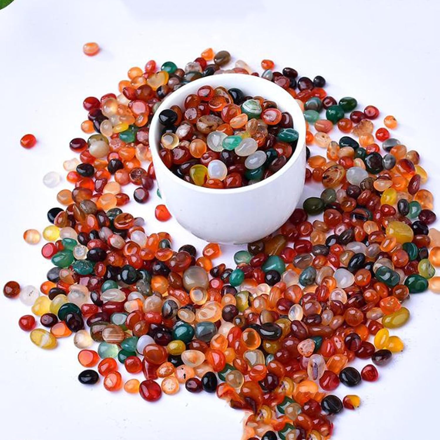 Natural Colorful Crystal Decorative Aquariums Gravel,1.1lb/500g Colored Round Agate Stone for Fish Tanks Plant Te rrariums Decor Handwork DIY