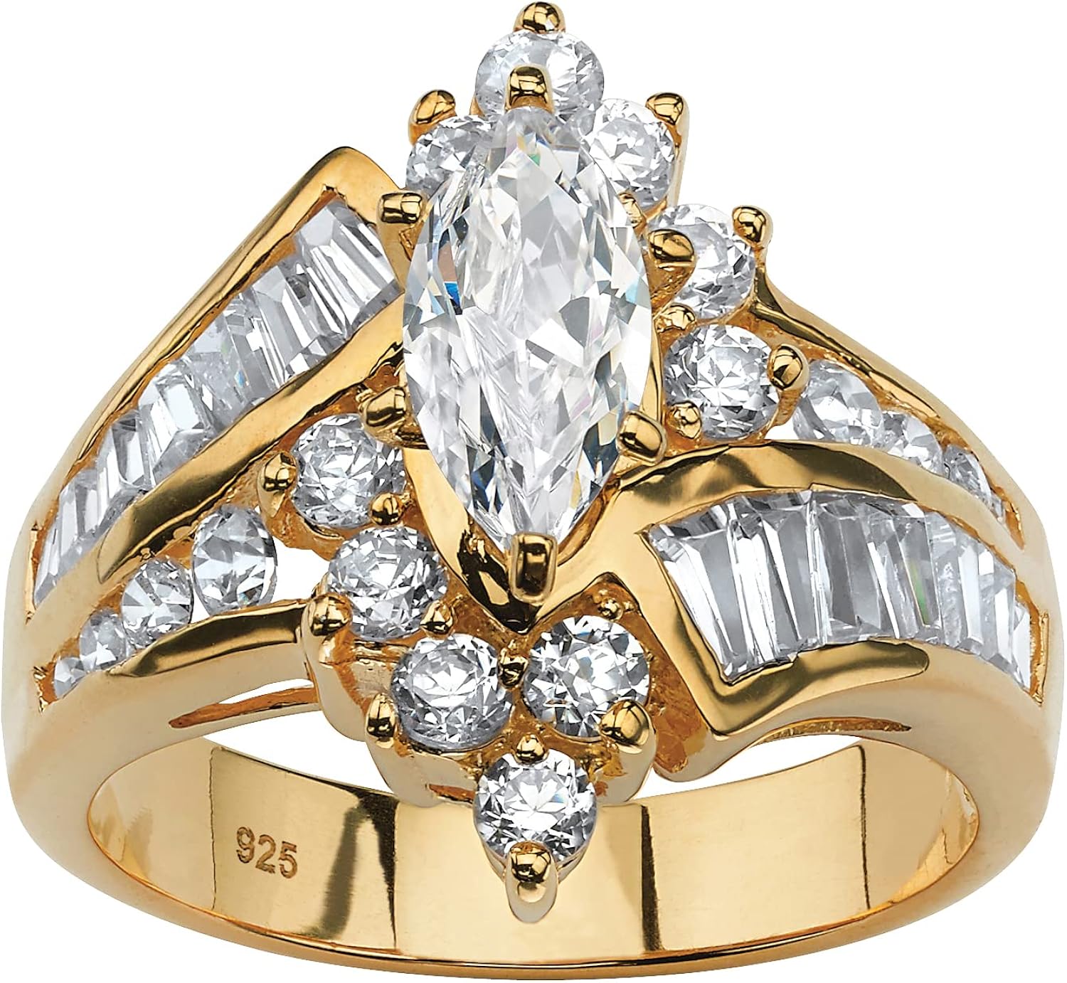 Anillo de compromiso chapado en oro amarillo de plata de ley o chapado en platino y circonita cúbica baguette Bypass