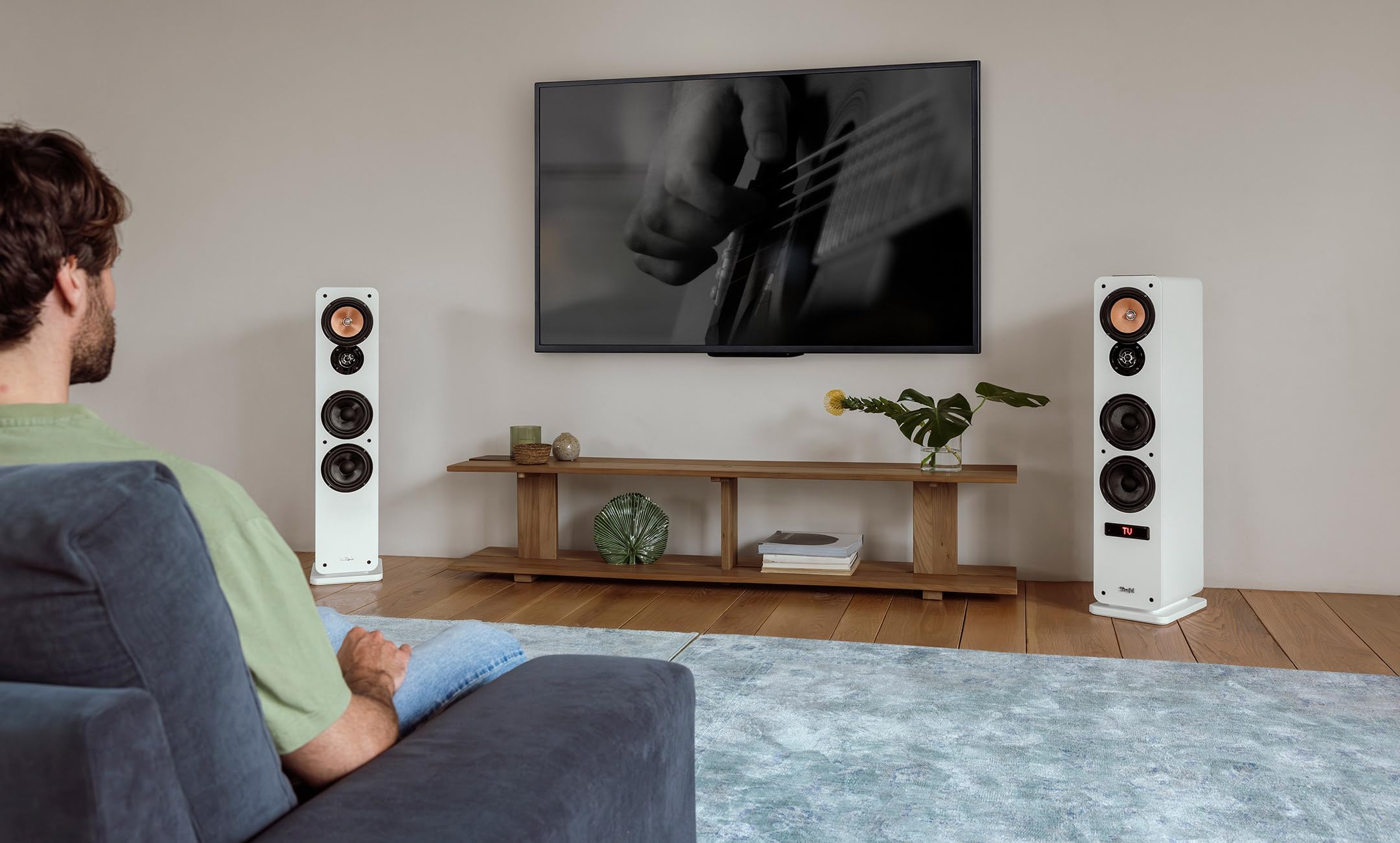 Teufel Ultima 40 AKTIV 3 Club Edition - Kraftvolles 2.1 Soundsystem mit Mächtiger Subwoofer, Bluetooth aptX, 260 W, Bassreflex, Integrierter Verstärker, HDMI ARC CEC‌, USB-C (Weiß)