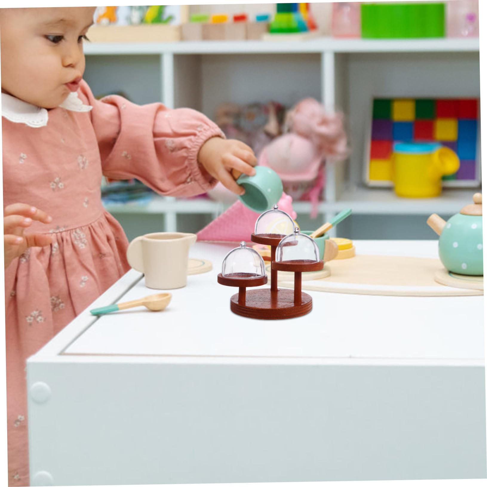 Kisangel 2 Impostati Miniature Stand da Dolci in Legno per Casa delle Bambole Vassoio Piani con Copertura in Plastica Espositore Multistrato