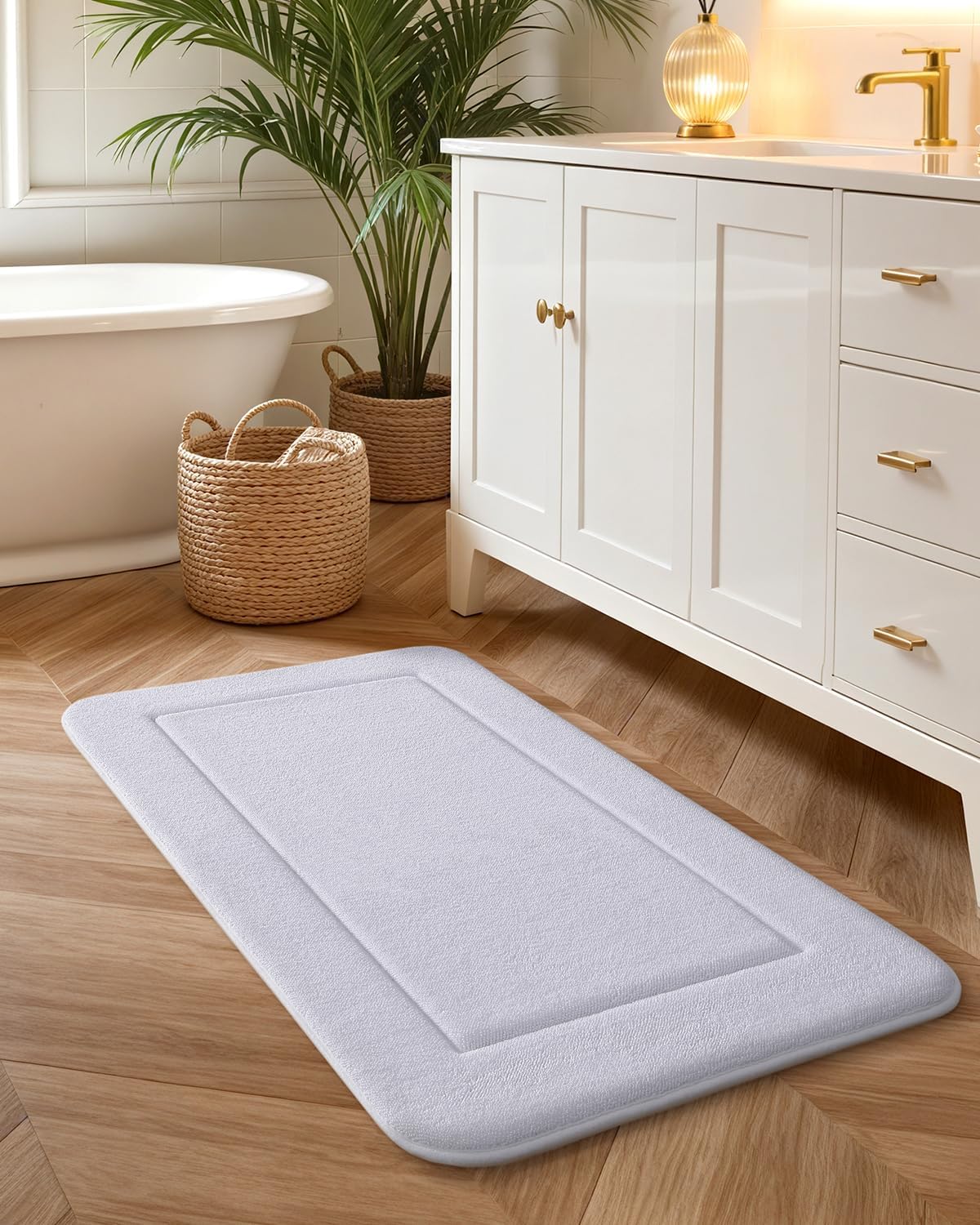 Color&Geometry Thick Memory Foam White Bathroom Rugs, 17x30 Non Slip Super Absorbent Bathmat, Quick Dry Washroom Carpet, Ultra Soft Bath Mat for Outside Shower Floor, Bathtub, Laundry Room