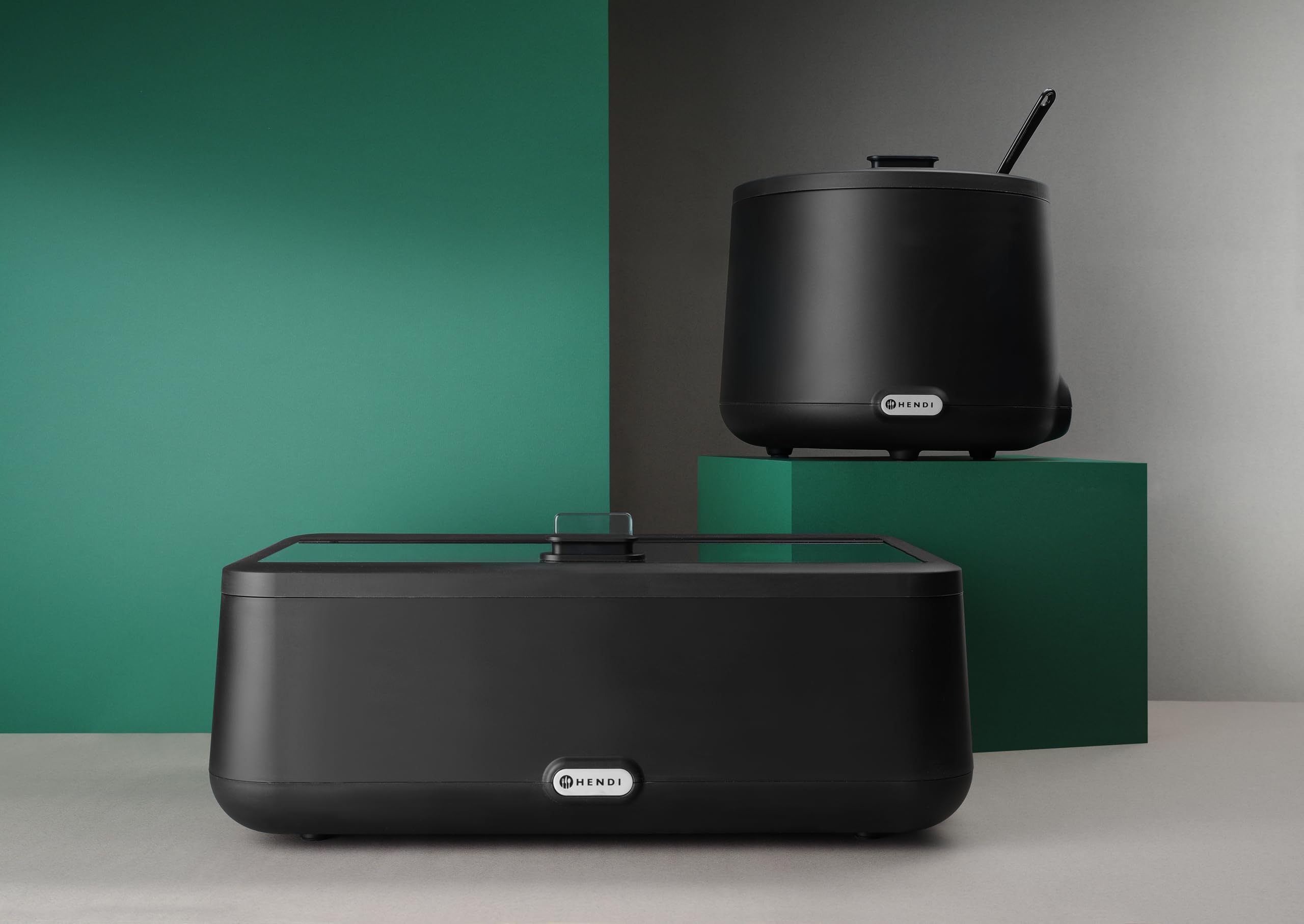 HENDI Bollitore per zuppa elettrico UNIQ per buffet, 8L, 35-85°C, 220-240V, 500W, ⌀365x(H)325mm, alluminio, acciaio inox, PP, vetro temperato, nero