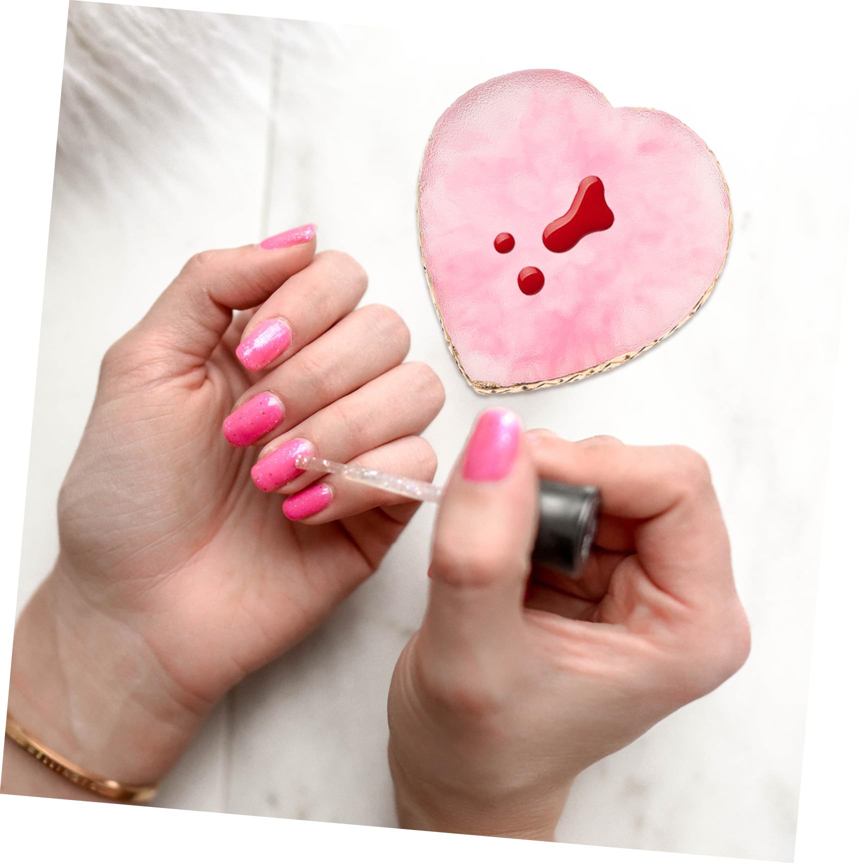 FRCOLOR 8pièces Palette De Mélange De Vernis à Outil De Présentation Pour Maquillage Des Design Cœur Transparent Pour Salon De Beauté Et Usage Personnel