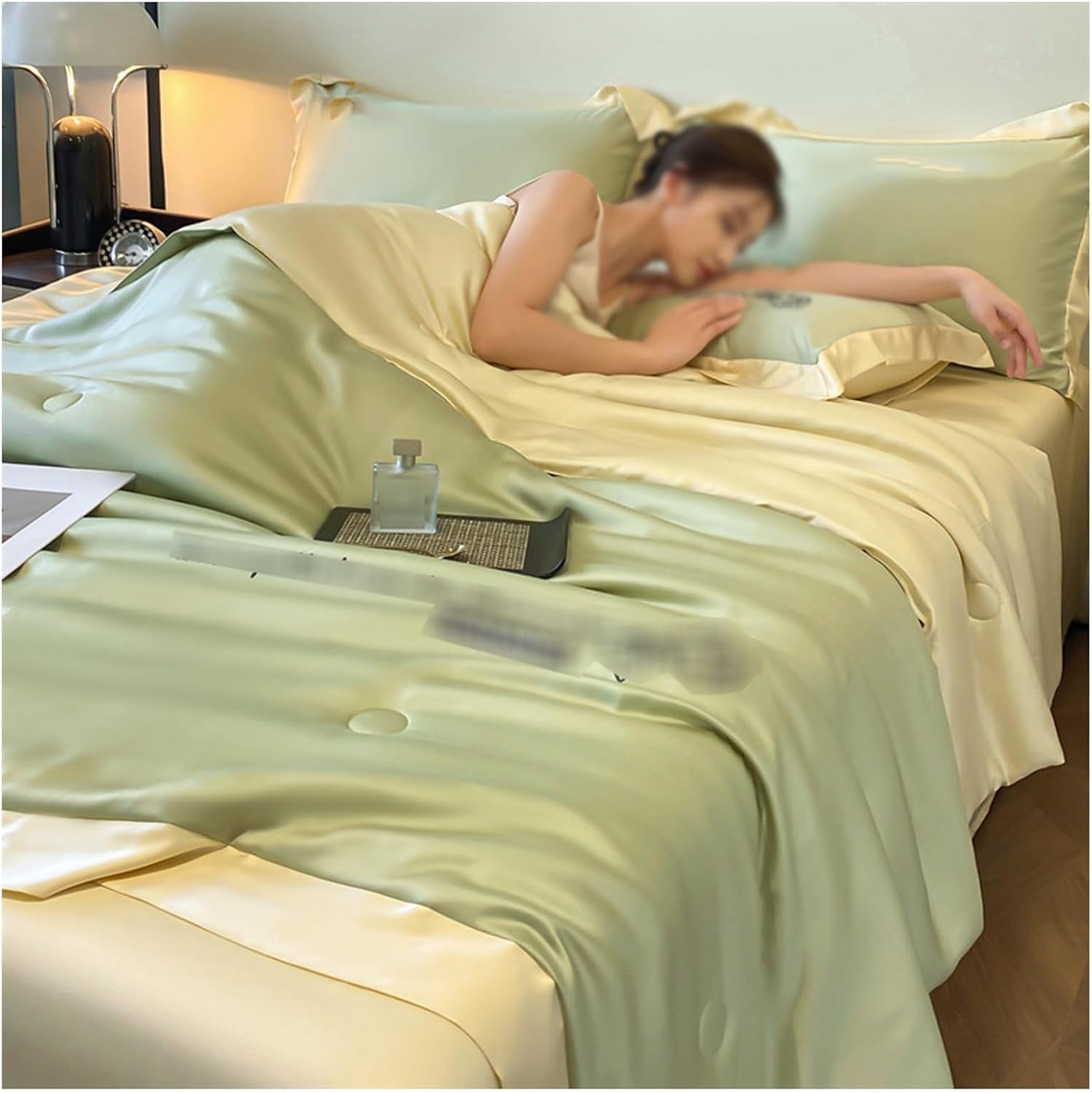 Summer Simple Ice Silk Quilt, Cool Ice Silk Blanket, Air Conditioning Duvet, Thin and Cool Summer Quilt, Light Weight and Cool Cotton Quilt (G, 150 x 200 cm)