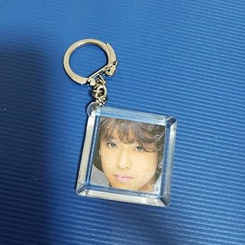 Amazon.co.jp: 中森明菜 キーホルダー : おもちゃ