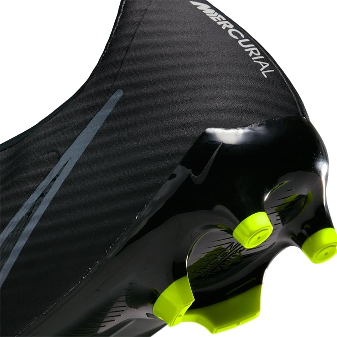 NIKE Men's Sneaker