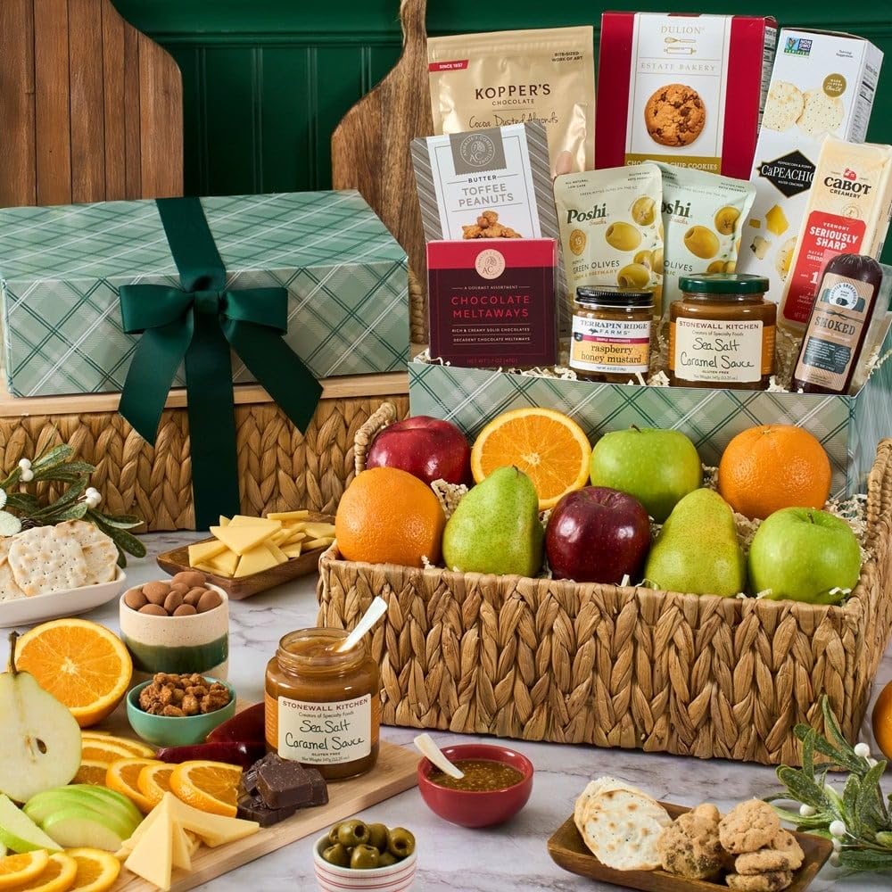 Amazon.com : GourmetGiftBaskets.com Deluxe Fruit Basket - Prime