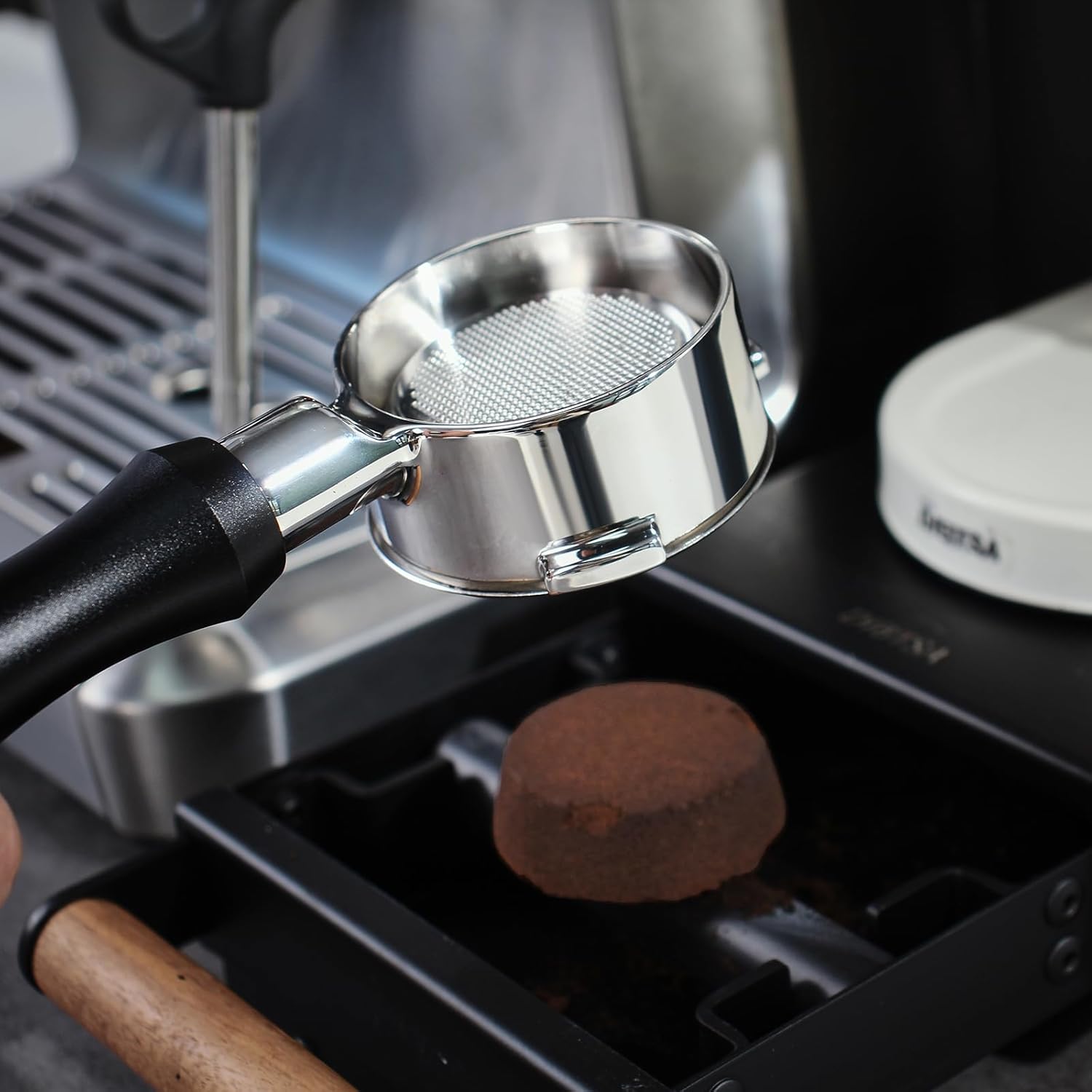 DIBTSA 58mm Bottomless Portafilter Compatible with Barsetto BAE01, BAE02, Included 304 Stainless Steel Filter Basket and Puck Screen, Anodized Aluminum Handle, Black