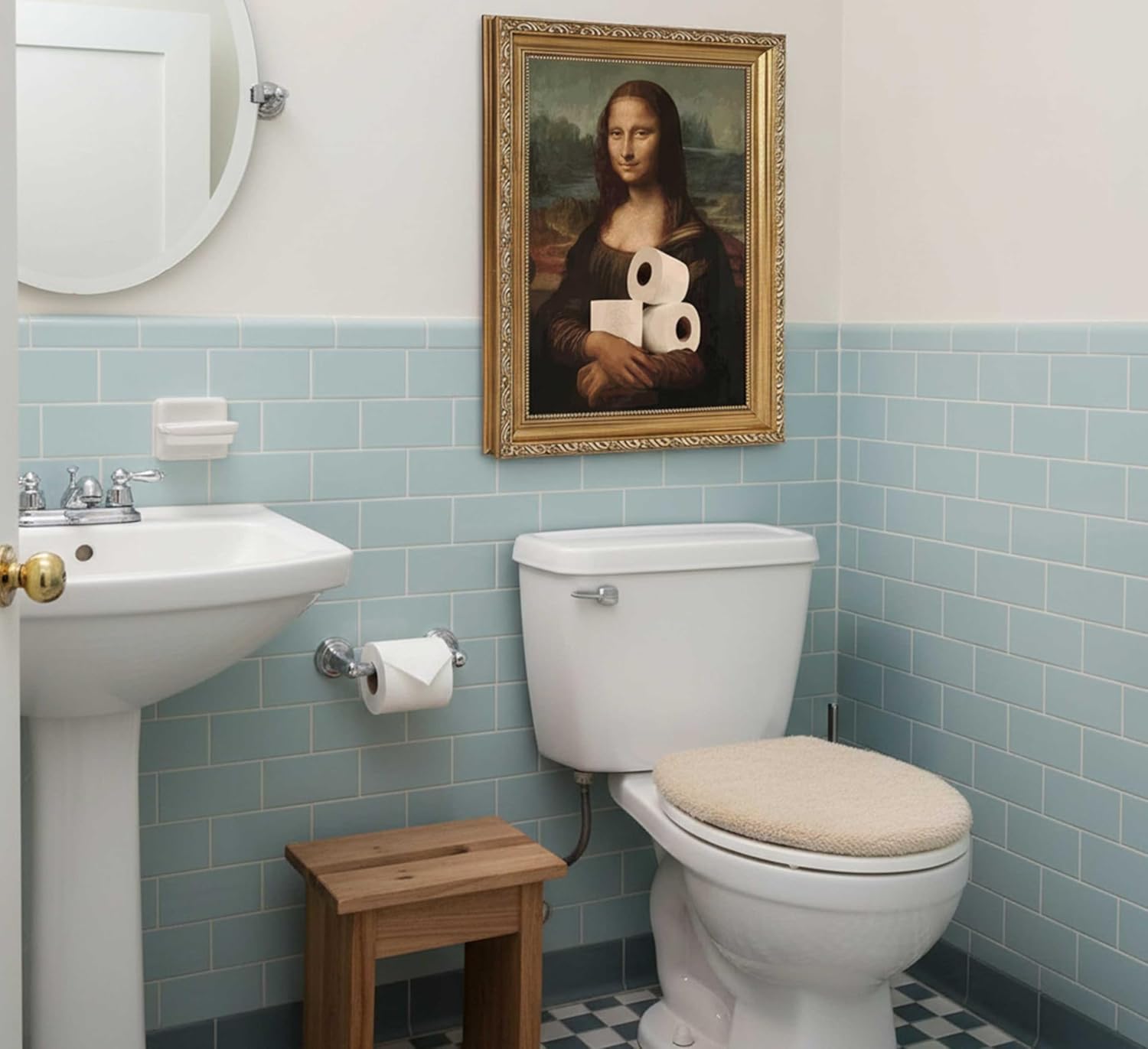 Gold Framed Funny Eclectic Bathroom Canvas Wall Art Vintage Humor Fun Mona Lisa Portrait Classical Aesthetics Painting Picture Wall Decor Da Vinci Poster Print Artwork for Toilet Washroom Decoration