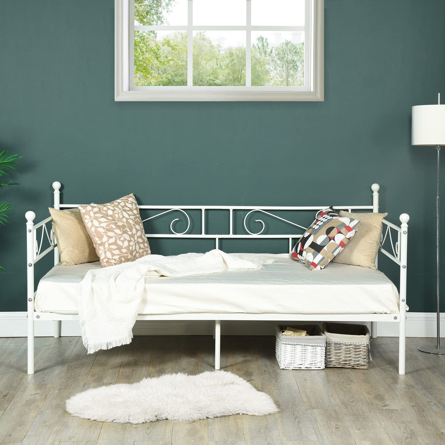 HJhomeheartHJhomeheart Daybed Twin Metal Bed Frame, Multi-Functional Furniture/No Box Spring Needed Sofa Bed for Living Room, White