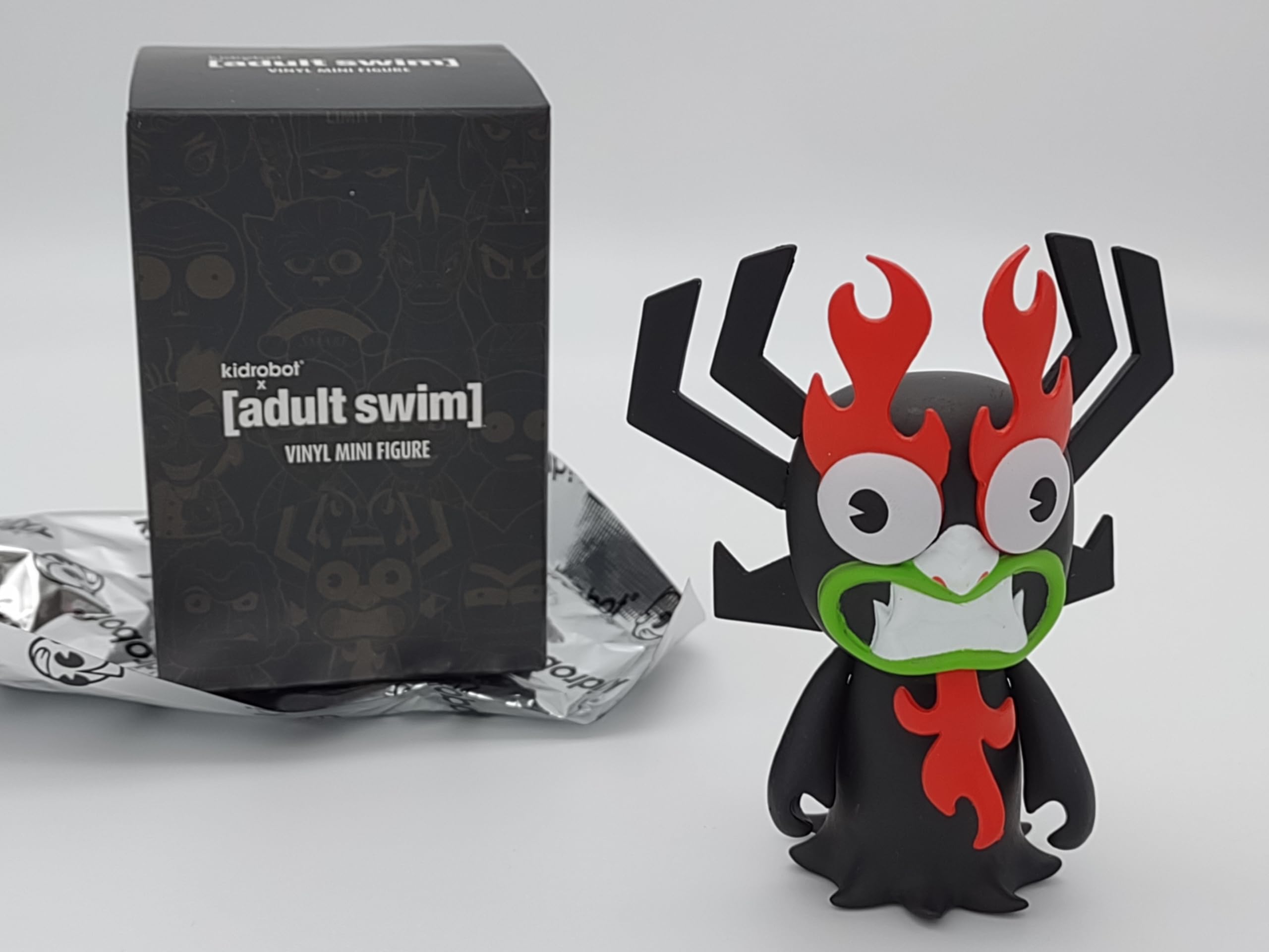 Kidrobot Adult Swim Aku Vinyl Mini Figure Series Desertcart - Main Image
