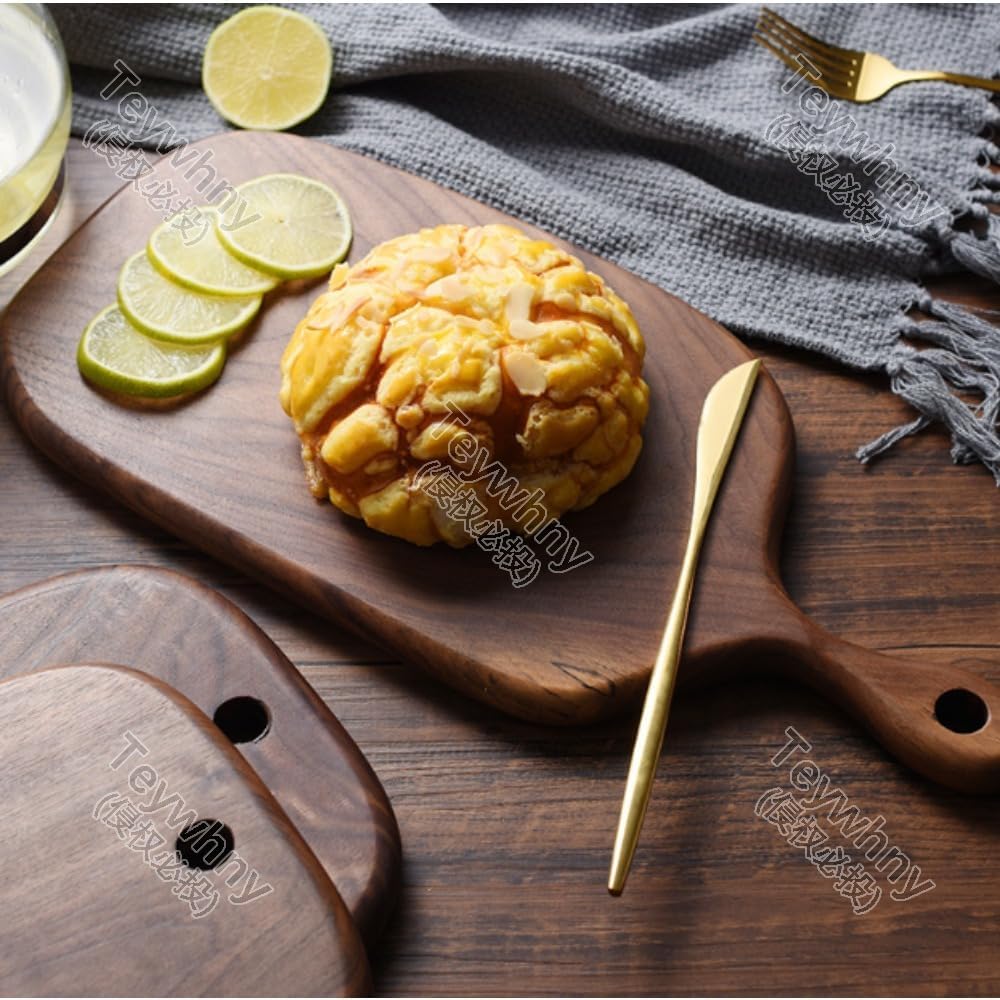 ウォールナット材のカッティングボード、ブレッドプレート、温かみがあり、エレガント、シンプル、そしてナチュラルなこれらのアイテムは、キ