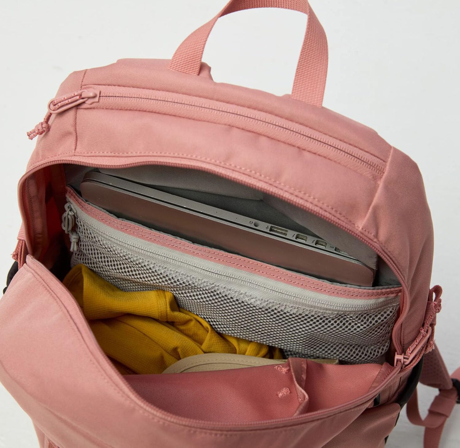 Fjällräven zaino per il tempo libero con scomparto per laptop Skule 24 Backpack Dusty Rose rosa antico
