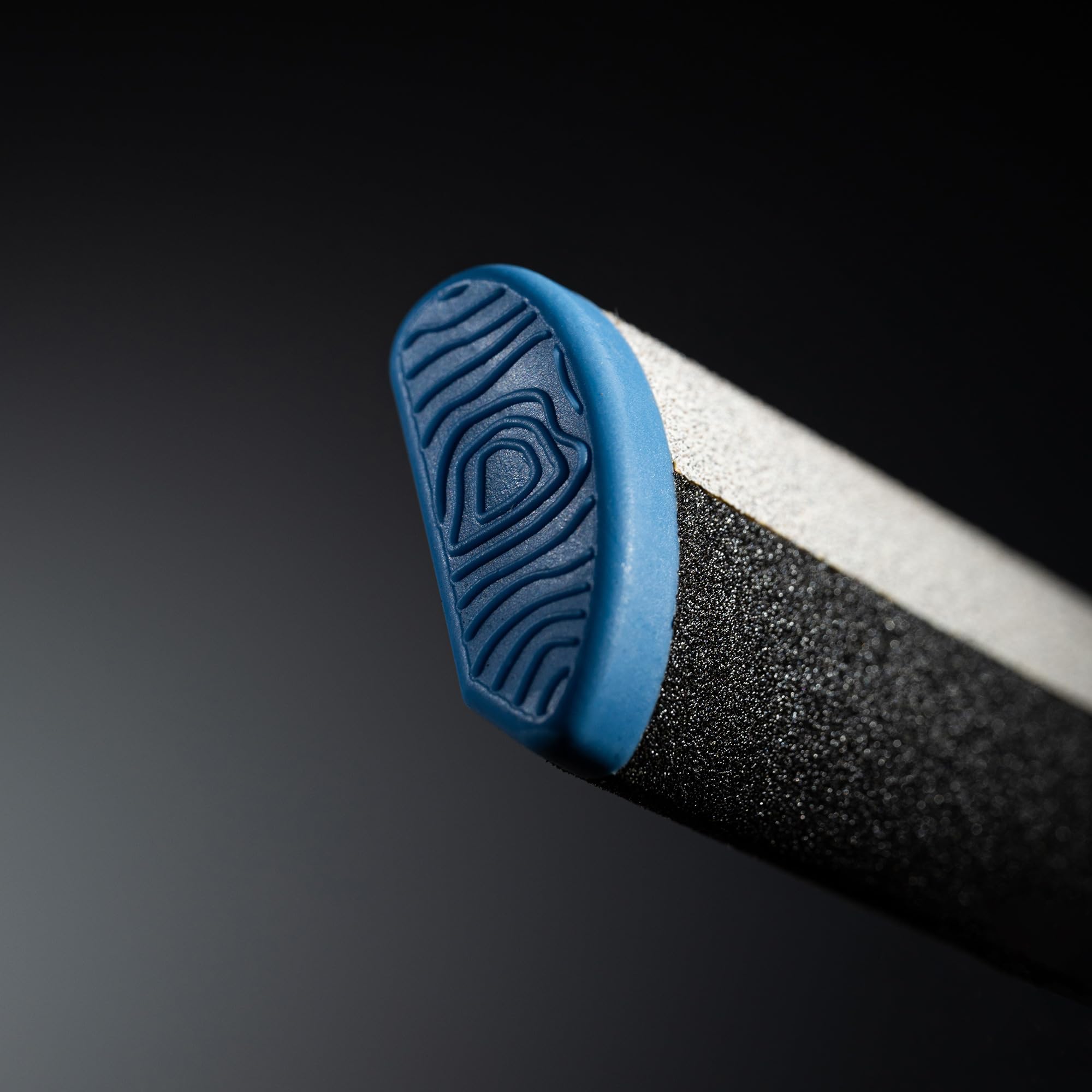 CRUX TACO Lima de Callos para Escalada, Crosstraining, Gimnasia – Lima de Manos con Doble Lija y Recambios – Herramienta de Cuidado de Piel para Escaladores y Deportistas