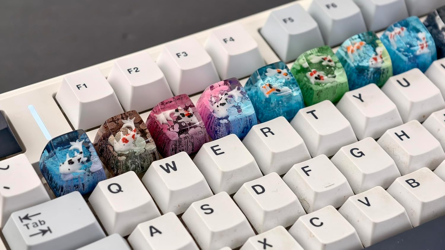 Ocean Cute Koi Artisan Keycap - Transparent Resin Keycaps Custom Cool Aesthetic Novelty Brown Coral Key Caps - Esc R1 SA Profile 1U Cherry Mx Switch Compatible Mechanical Keyboard