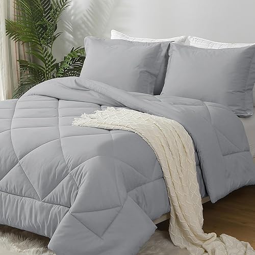 Miniatura 4 de JOLLYVOGUE Juego de edredón tamaño King, reversible, color gris claro, para todas las estaciones, juego de cama de 3 piezas con 1 edredón y 2 fundas