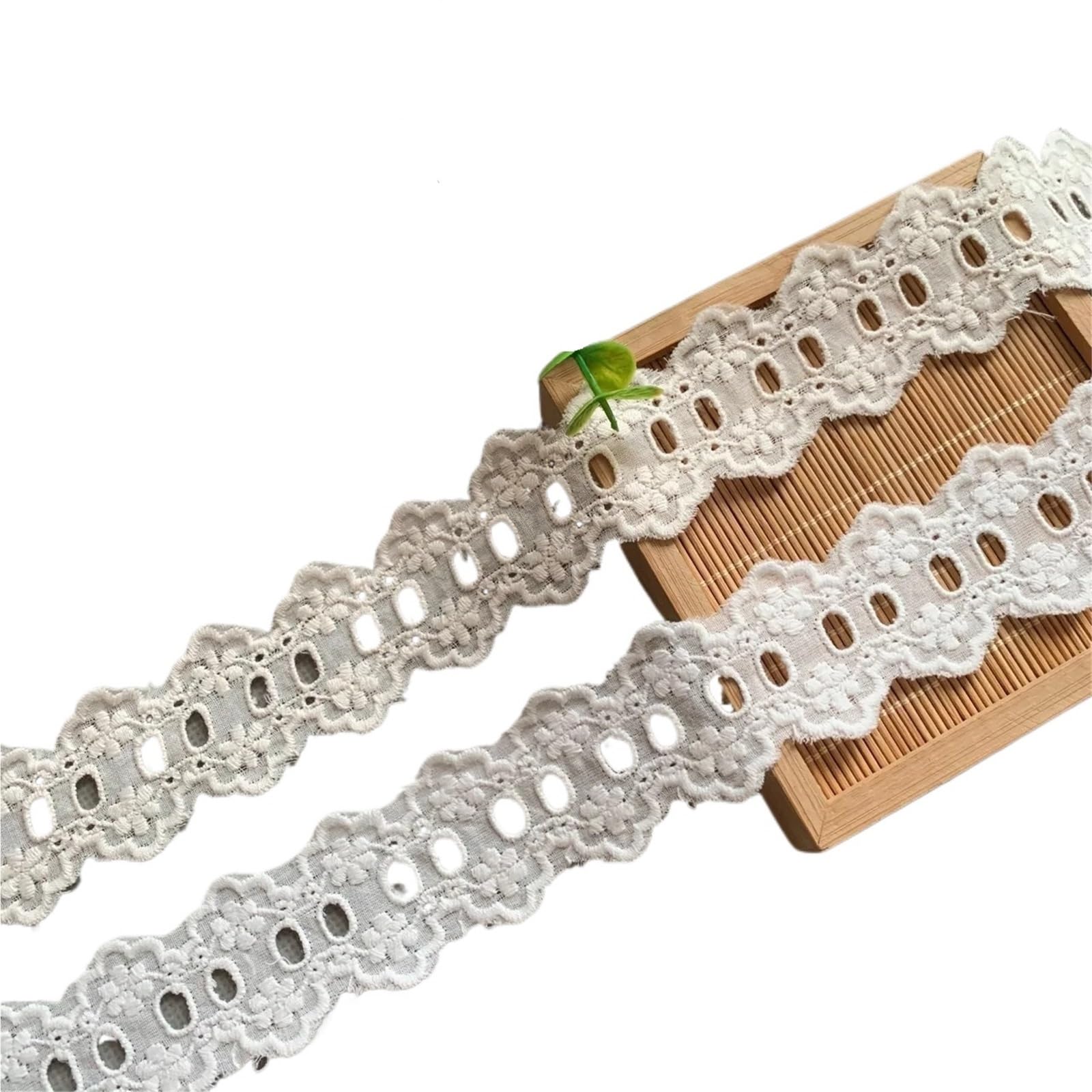 Cinta De Encaje De Algodón Con Ojales 5 yardas 3,4 cm de ancho flor algodón encaje decoración ropa bordado hueco puro puede pasar cinta perforada(Paper white,14-15yards price)