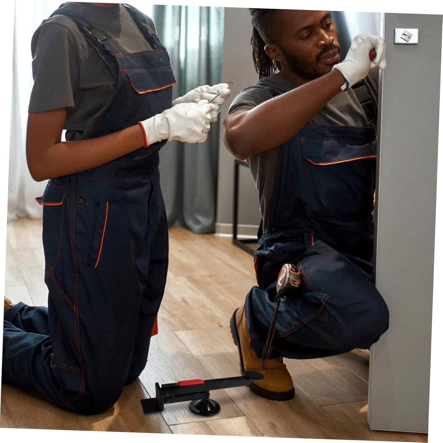 Foot-Operated Door Lifter Tool for Heavy Door Installation Design for Carpenters Simplifies Precise Placement for Quick Installations