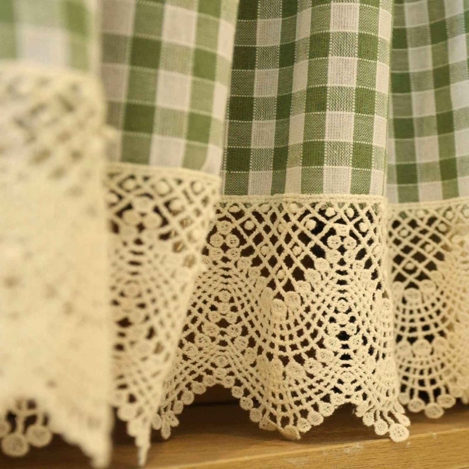 Zasłony 1 sztuka krótkie do łazienki, szerokość 135 cm, torba na pręt | Wzór kratki z koronką, imitacja lnu, bawełna, przepuszczająca światło, zielono-beżowy, 135 x 90 cm