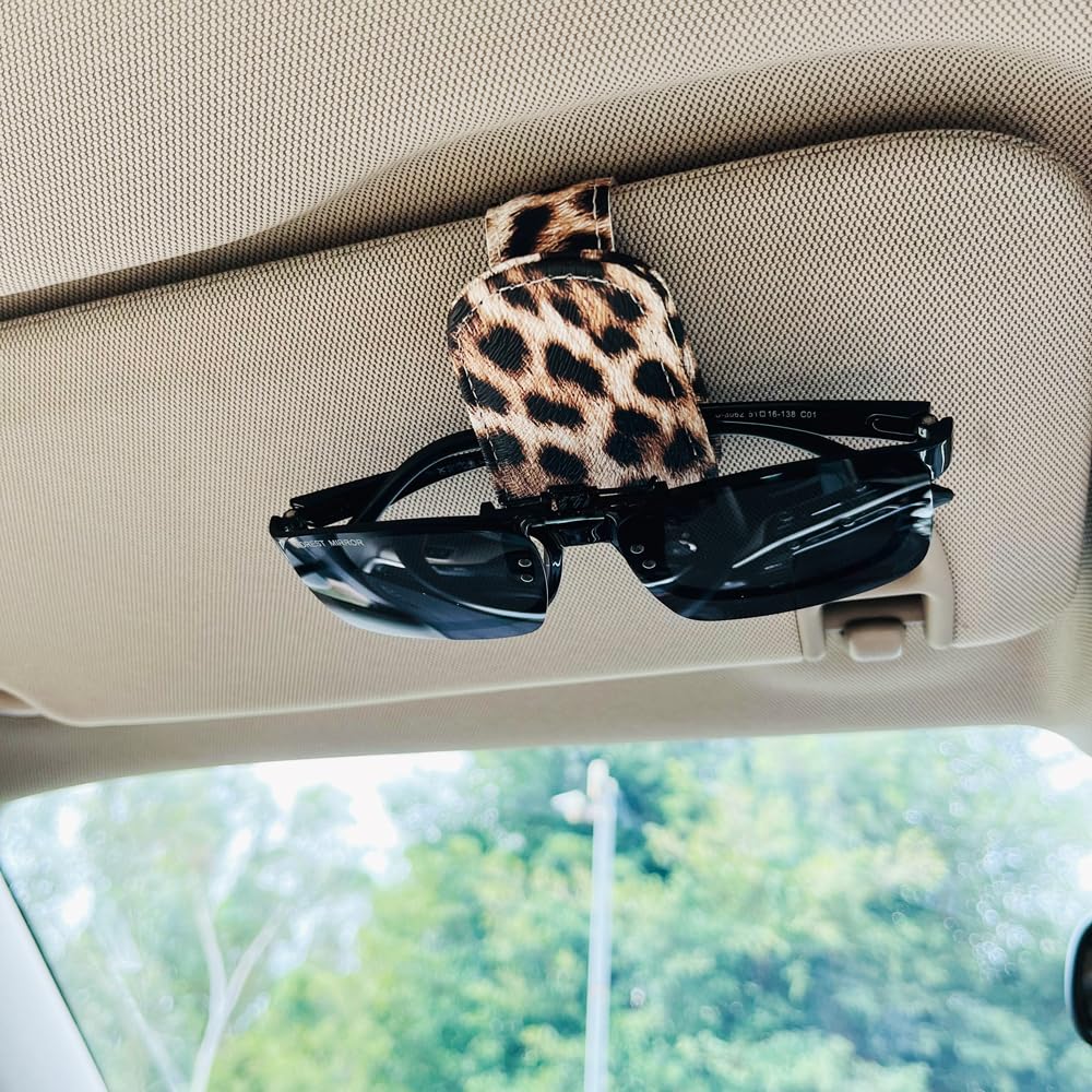 Sonnenbrillenhalter für Auto Visier, Gepard Leopard Magnet Sonnenbrillenhalter für Auto Leder Sonnenbrillenhalter und Ticketkartenclip Auto Visier Zubehör