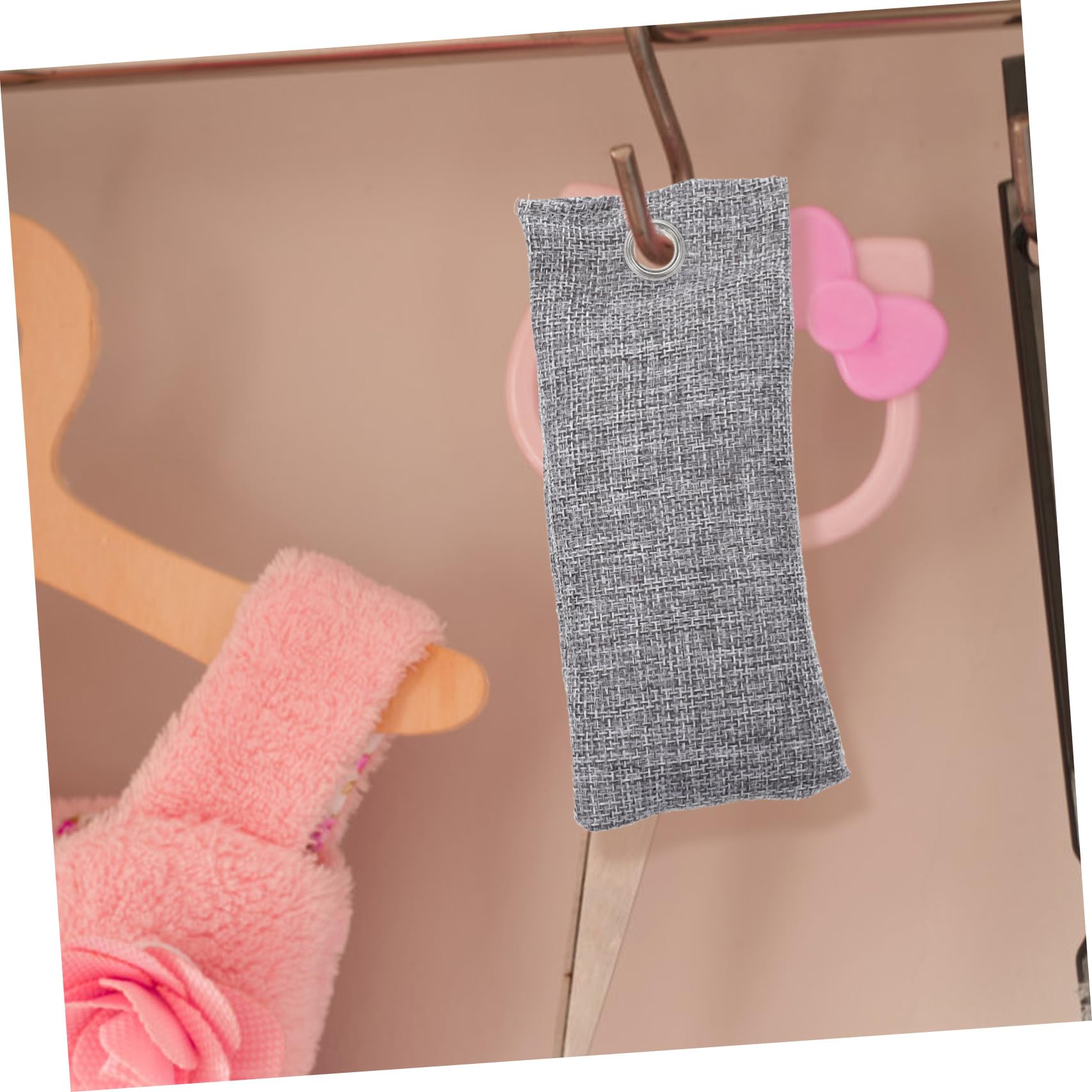Cabilock 6 Paquet Désodorisants à Charbon Actif pour Chaussures et Placard, Absorbeurs d'Odeurs et d'Humidité en Bambou Naturel, Lot de 6 pour Maison et Voiture
