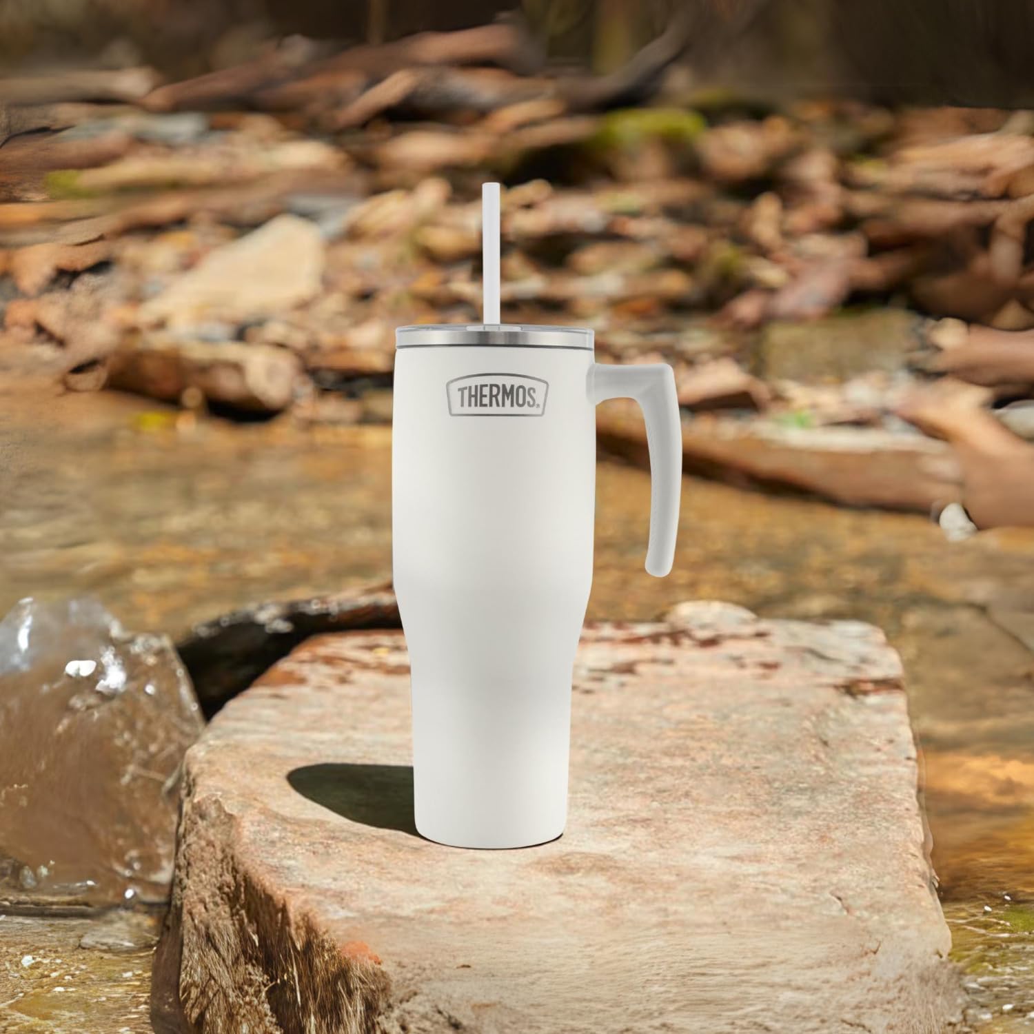 THERMOS STAINLESS STEEL VACUUM INSULATED WHITE MUG WITH STRAW 1.1
