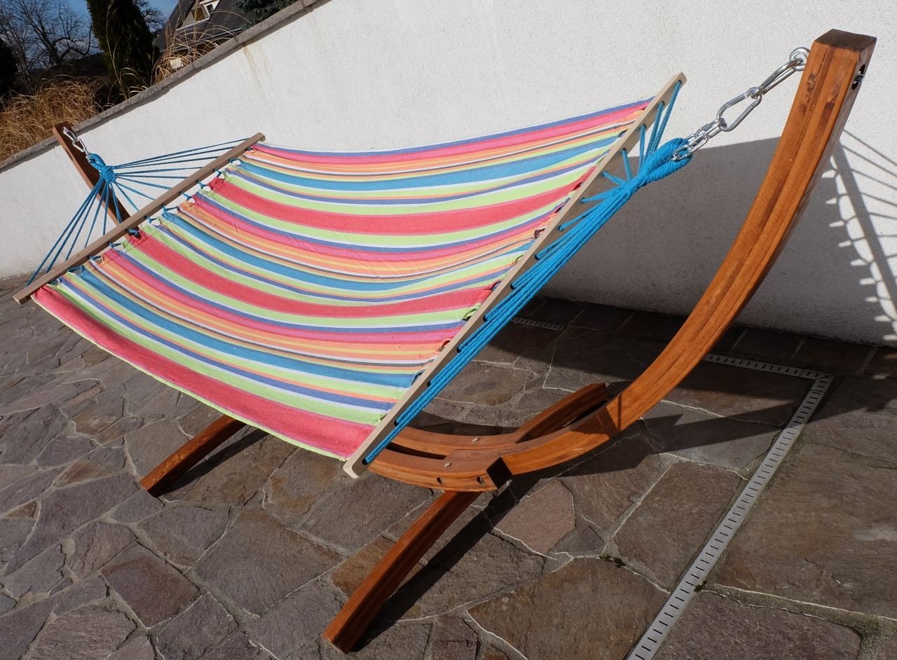 ALEOS. 320cm Hängemattengestell Caleta Hängematte mit Gestell aus Holz Lärche mit gestreifter Stabhängematte