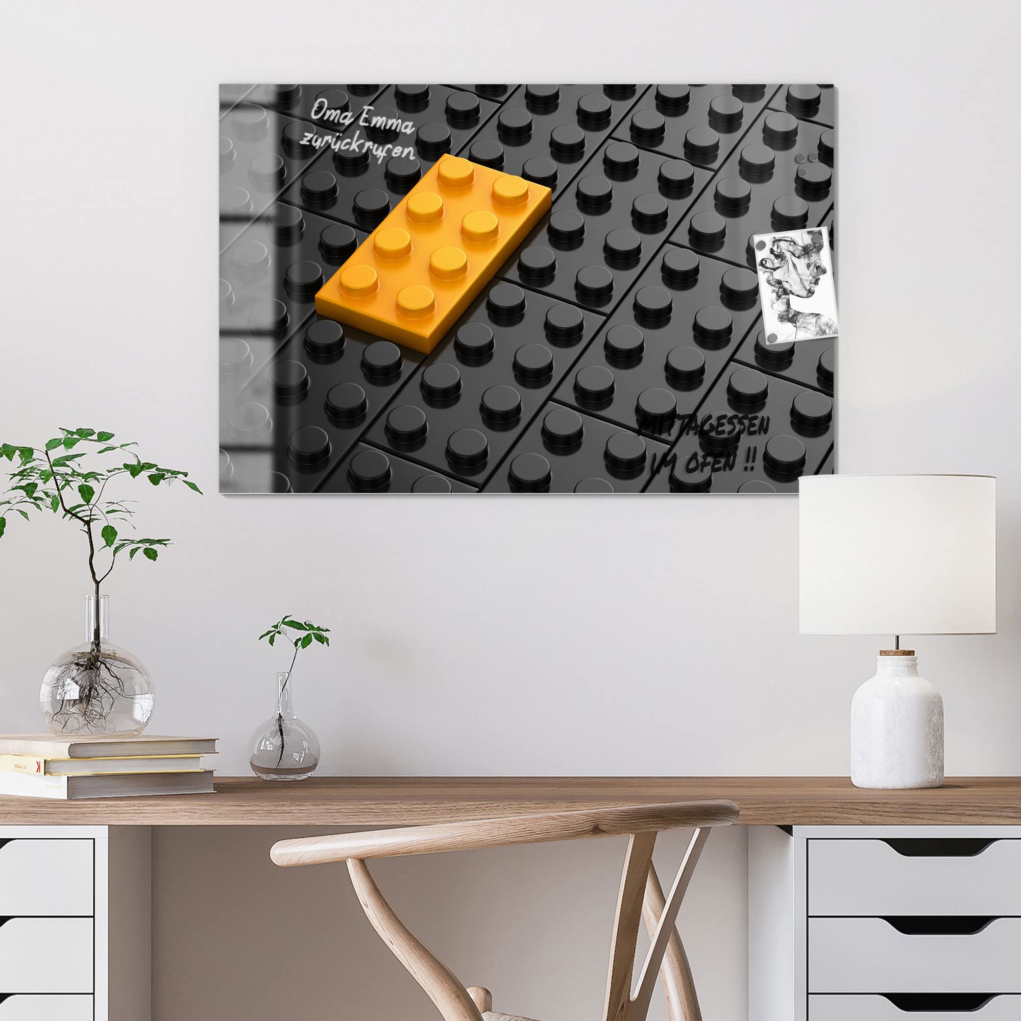 DEQORI Szklana tablica magnetyczna, wymiary 90 x 60 cm, motyw "klocki z wypustkami, tablica memo ze szkła, tablica magnetyczna z magnesami, długopisem i chusteczką do kuchni i biura, tablica magnetyczna i z możliwością pisania