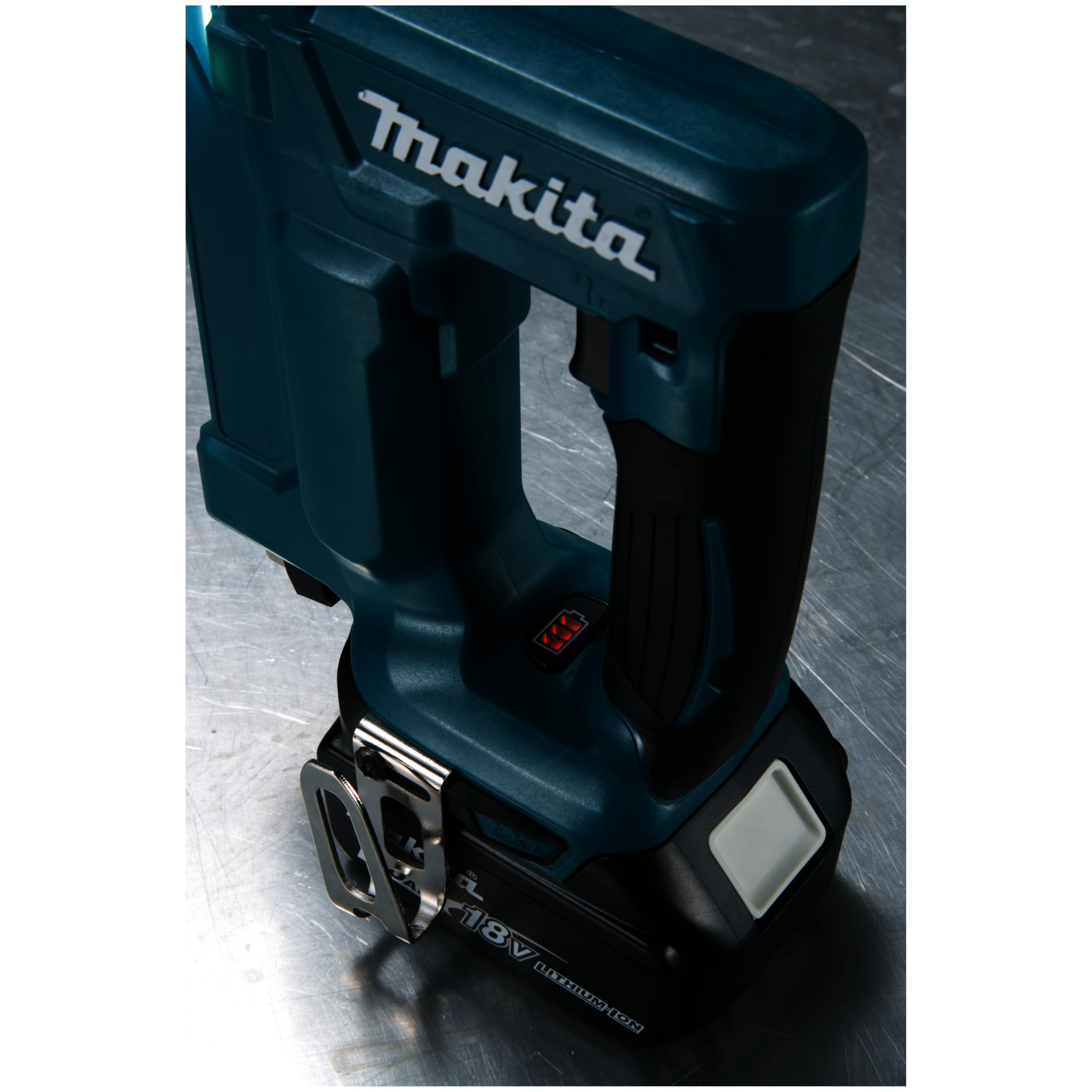 Makita DST112Z - Grapadora 18V 7-10mm