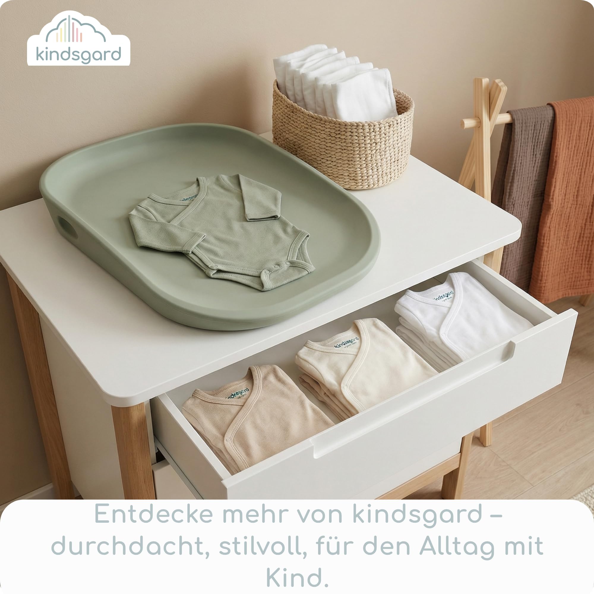 kindsgard Wickelauflage – Weiche Wickelmatte aus PU mit erhöhtem Rand – Abwaschbar, Hygienisch, Schadstofffrei – 68,5 x 48 cm – Für Wickeltisch, Kommode, Waschmaschine oder Boden (Grau)