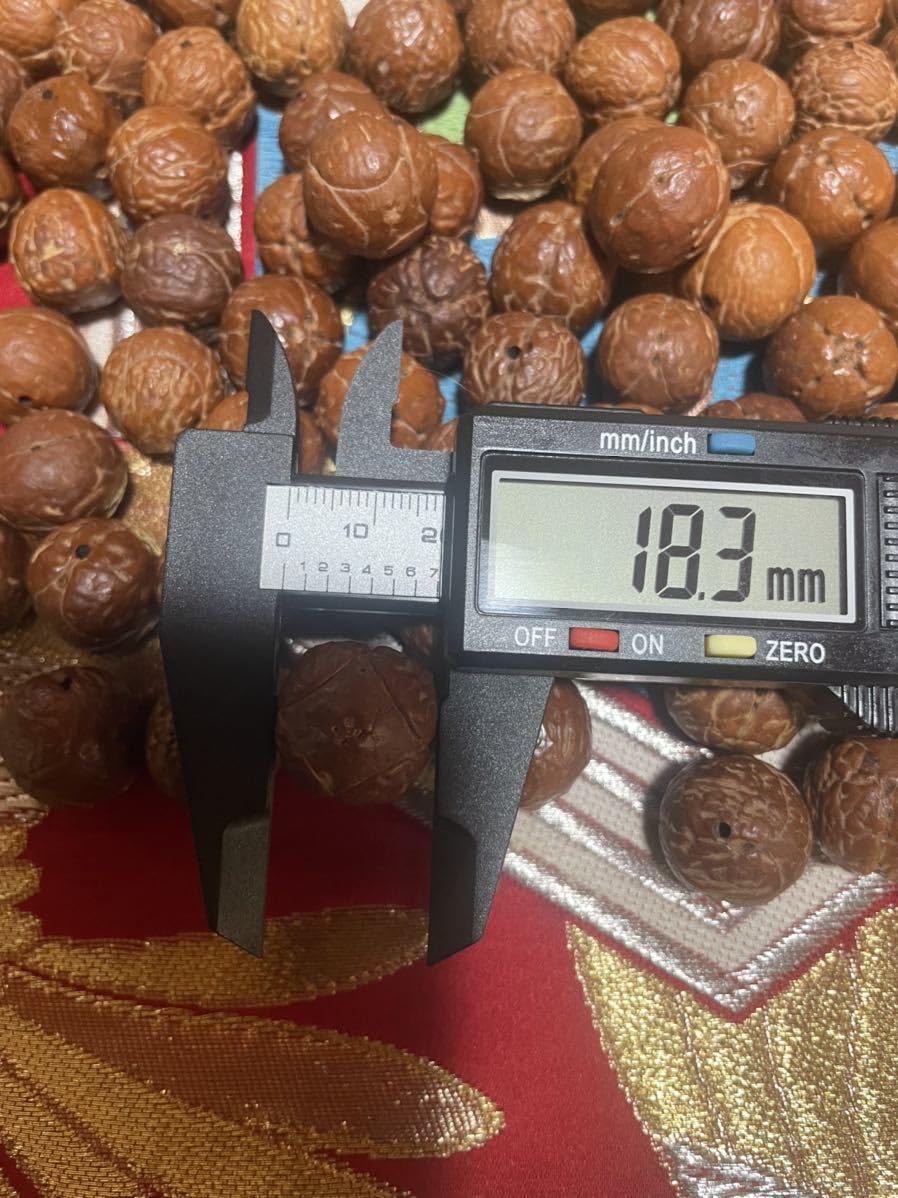 Amazon.co.jp: 虎眼菩提樹 120珠 念珠 数珠 : ホーム＆キッチン