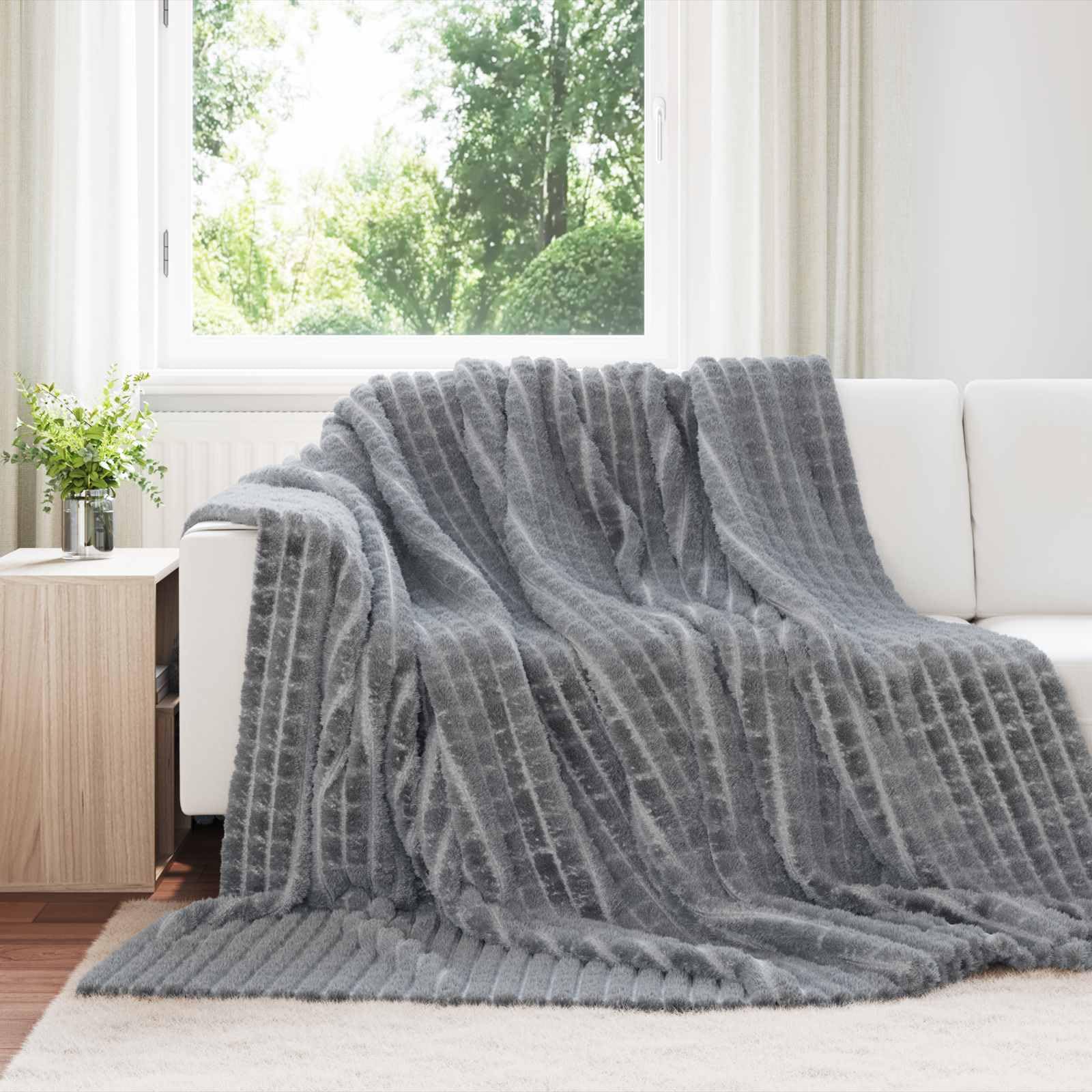 Dunkelgraue Überwurfdecke 240 x 220 cm aus weichem Fleece für Wohnzimmer Schlafzimmer, leicht, atmungsaktiv, vielseitig, langlebig, ideal für kalte Tage, gemütliche Wohn-Deko
