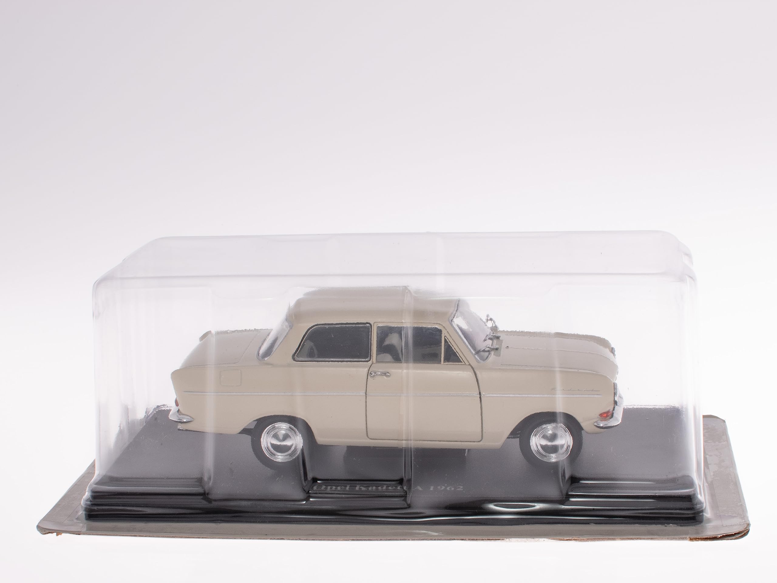 Gama Mini N°890 – Opel Kadett Limousine 5 Portes 1/43 – Neuf En Boîte Allemagne