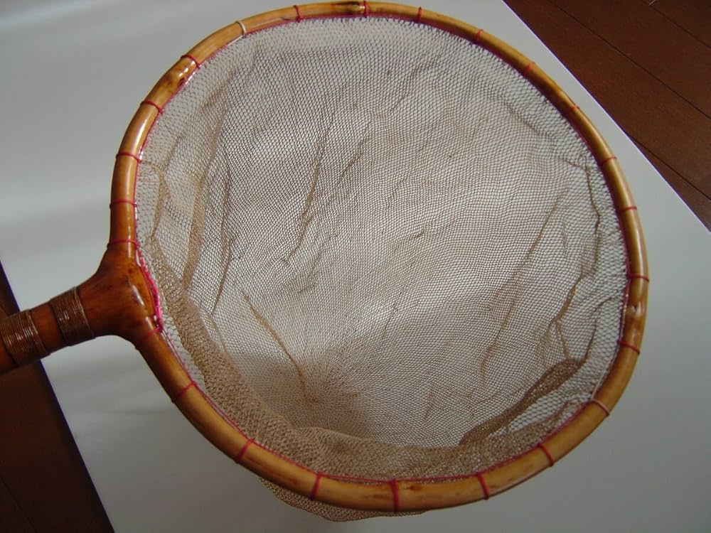 一品物　渓流タモ　ヤマメ、イワナ専用　モミ　布袋竹&amp;鹿の角　天然木　自作タモ 鹿ツノ 手作り タモ 直径約26cm （一品物 渓流タモ ヤマメ