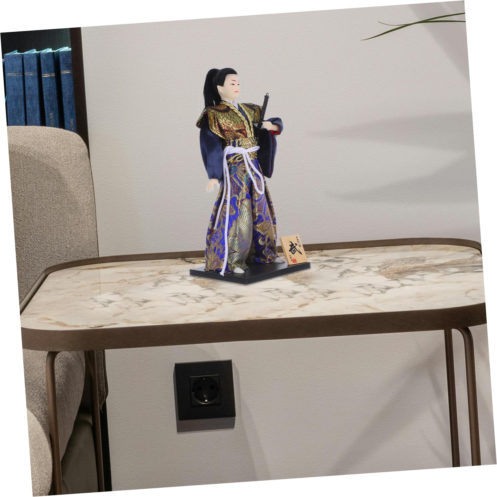 Garneck Figura Samurái Japonesa Coleccionable Kimono Tradicional Escultura Guerrero Asiático para Decoración de Estanterías y Hogar Muñeco Japonés Cultural para Oficina y Sala