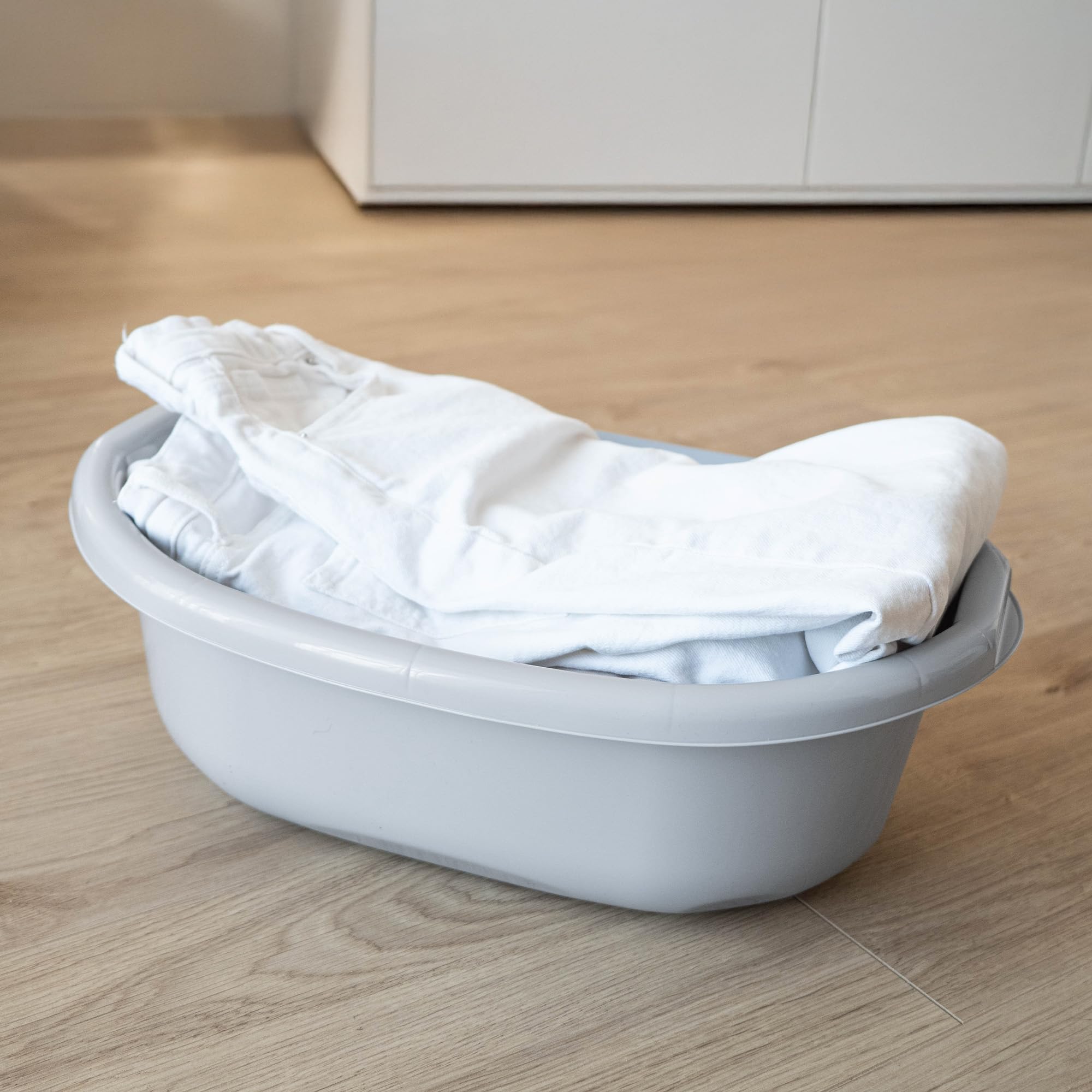 KADAX Waschschüssel 30L, große Spülschüssel aus Kunststoff, vielseitige Plastikschüssel, Kunststoffschüssel, Schüssel für Badezimmer, Spülwanne (Hellgrau)