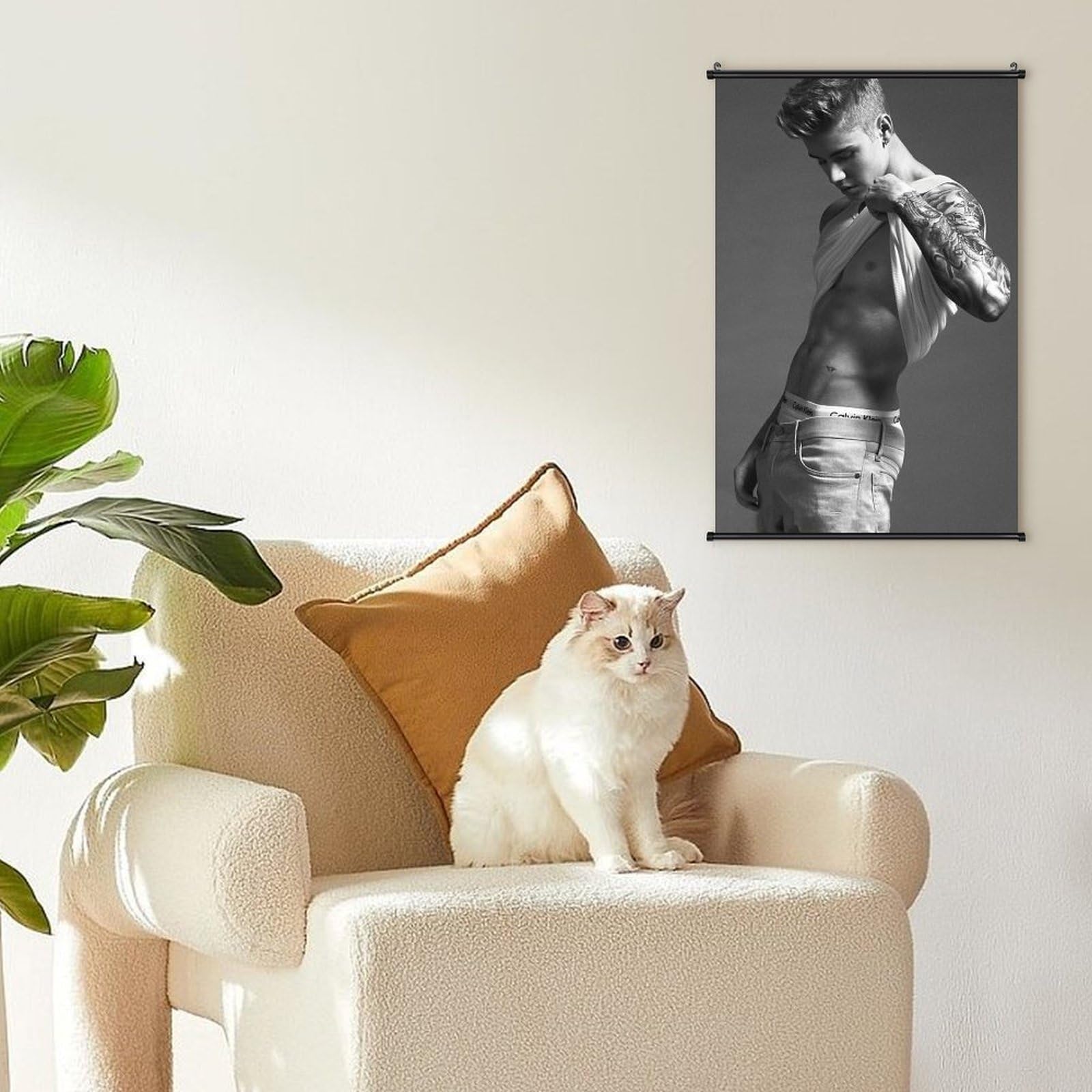 Amazon.co.jp: ジャスティン・ビーバーセクシー筋肉ポスター固体フレームが付いている装飾的な絵画キャンバスの壁の絵画ポスターの家の寝室の装飾の黒の軸線  16x24inch(40x60cm)