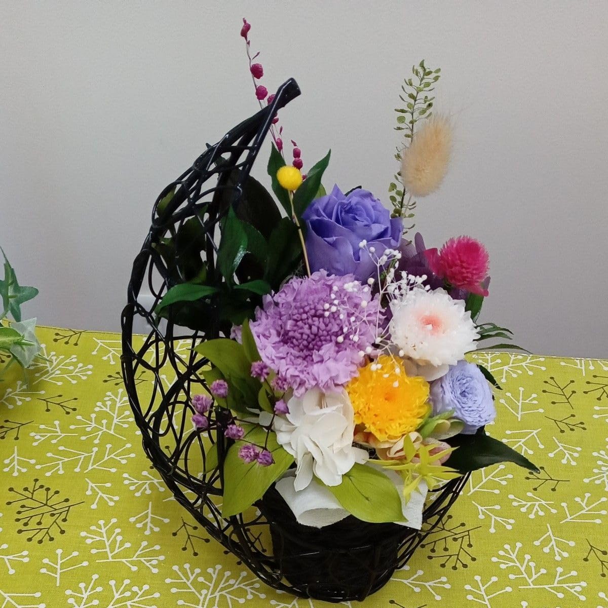 お正月飾り赤い椿葉牡丹アレンジメント お正月飾り ピンクの椿 お正月飾り赤い椿葉牡丹アレンジメント お正月飾り ピンクの椿