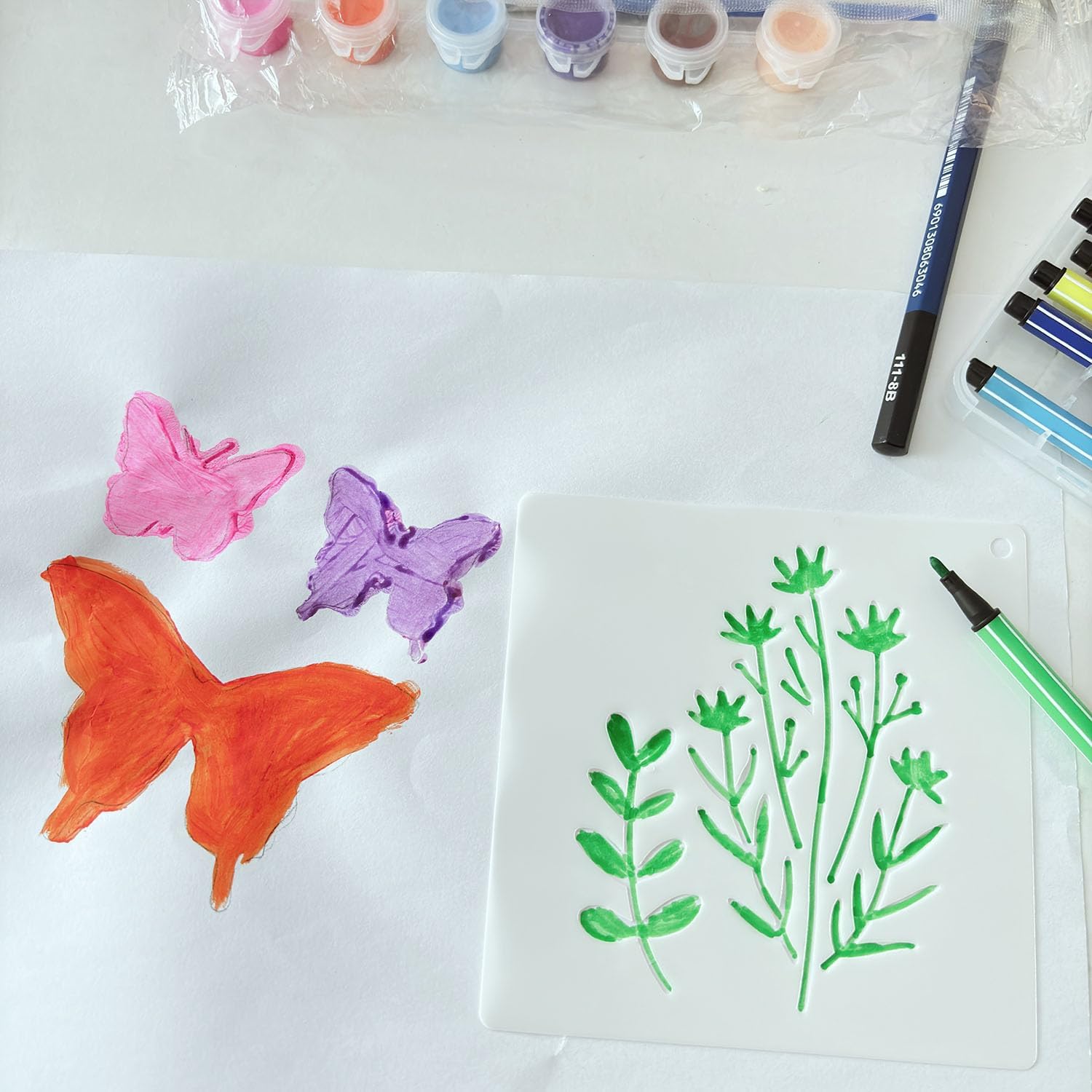 40Pcs Stencils for Crafts Reusable Leaf Stencils for Painting on Wood DIY Spring Nature Template for Wall Home Decor Card Rock Canvas Drawing Holiday Ornament(Flowering Plants)