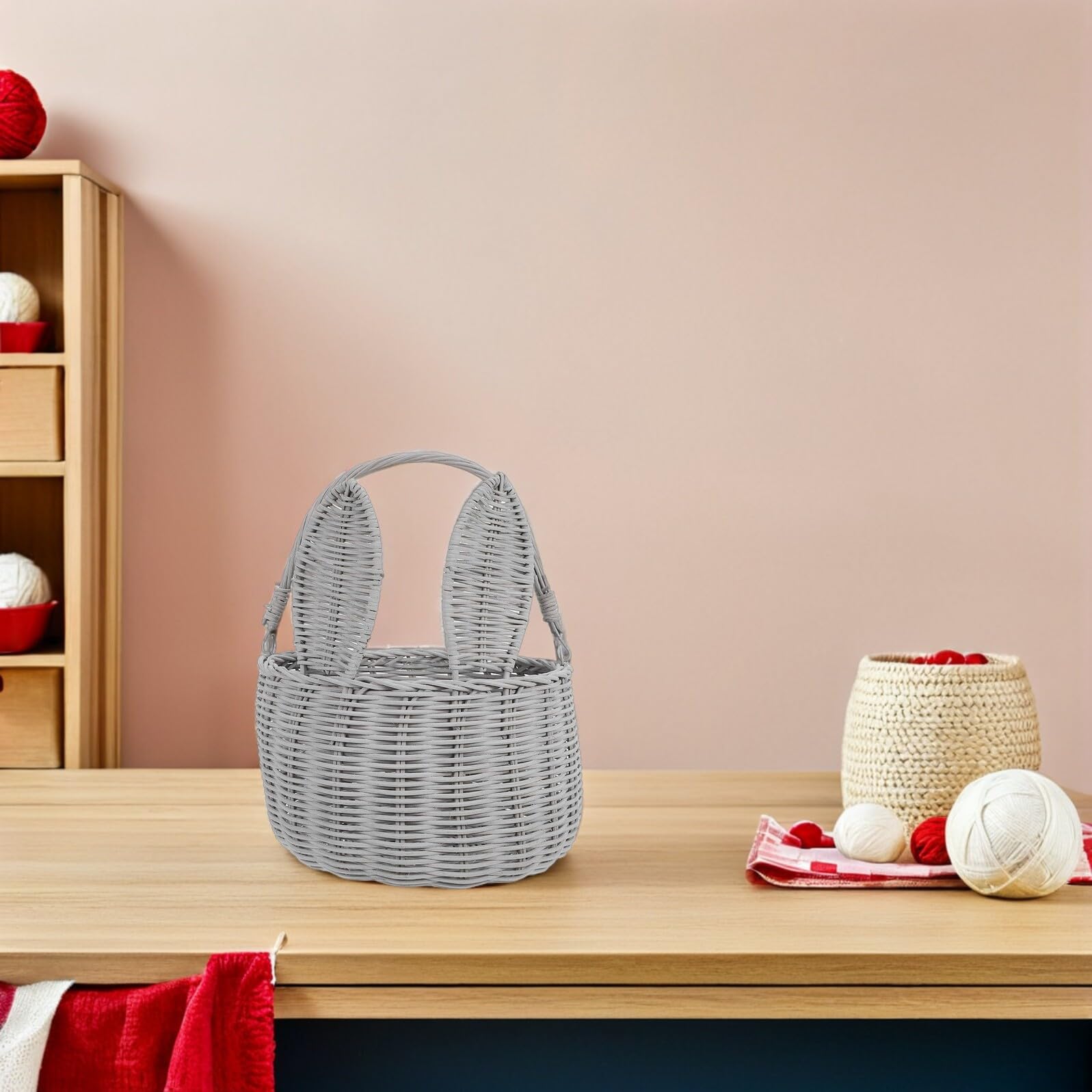 Toyvian Geflochtener Rattan-korb mit Hasenohren Osterkorb mit Henkel Blumenkorb für Tischdekoration Aufbewahrungskorb für Ostereier Geschenke und Sammlerstücke
