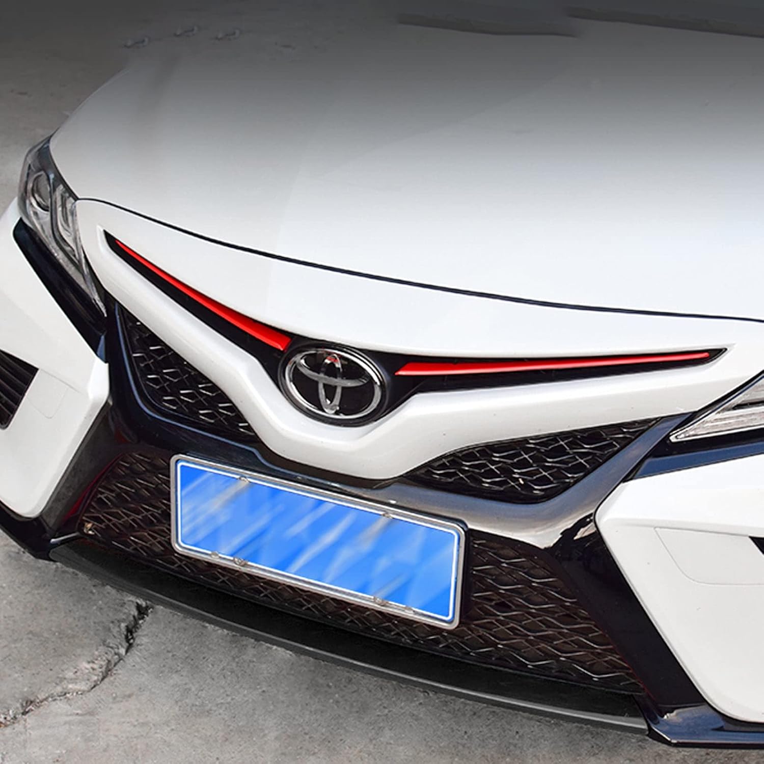 x xotic tech Set Red Carbon Fiber Pattern Exterior Front Bumper Lip Corner Center Piece + Red Front Grille Insert Accessories Cover Trim Combo Kit, Compatible with Toyota Toyota Camry SE/XSE 2018-2020