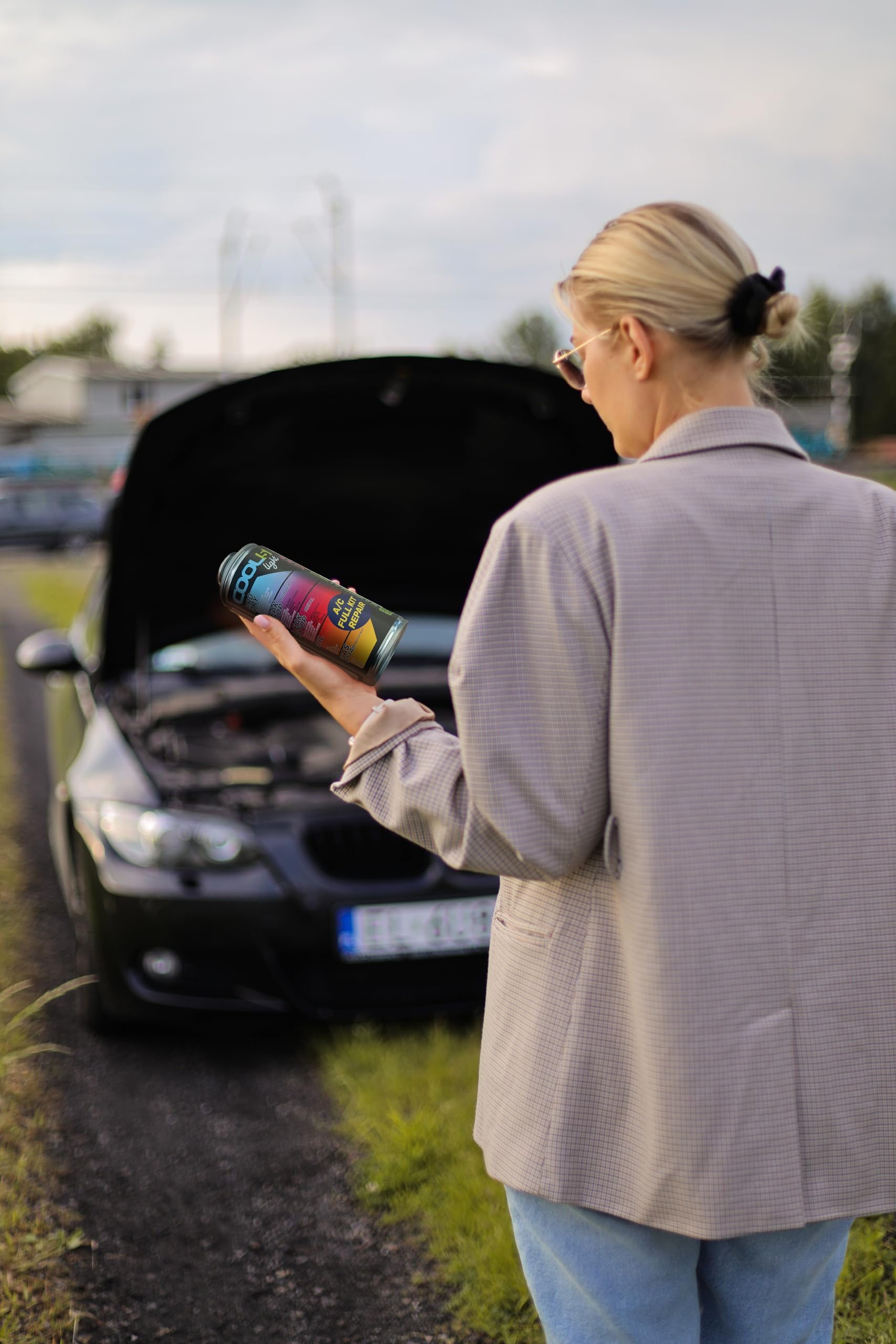 LIGHT Ersatzkältemittel r134a für Autoklimaanlagen – 1 Dose 5in1, 235g + Druckleitung mit Manometer