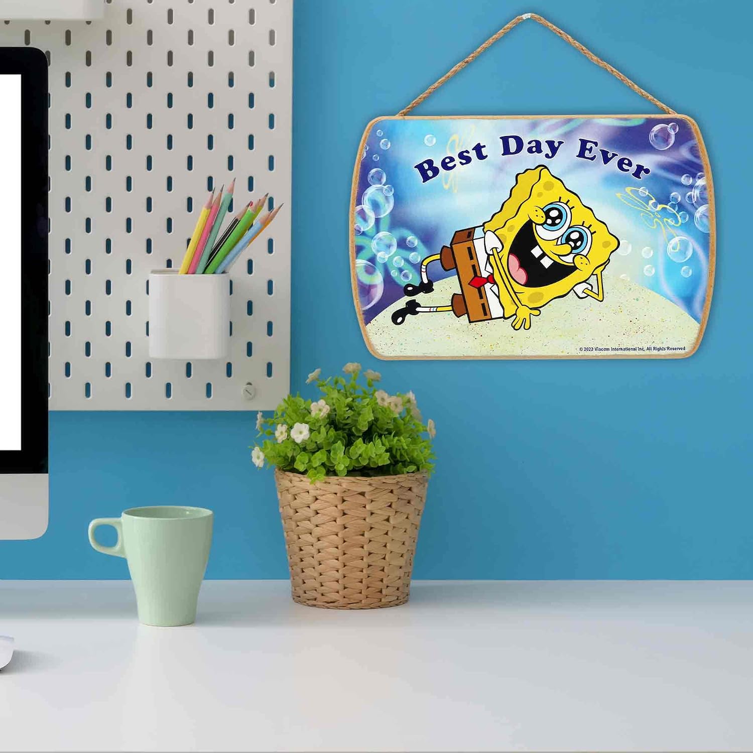 Nickelodeon SpongeBob SquarePants Relaxing Hanging Wood Wall Decor image 5